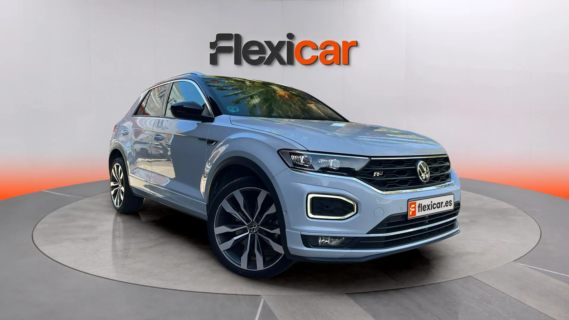 Volkswagen T-Roc R-Line 1.5 TSI DSG - foto 1