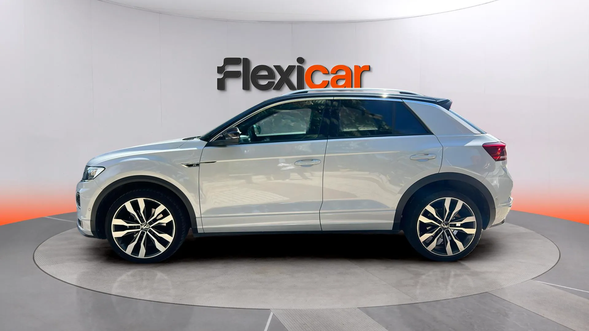 Volkswagen T-Roc R-Line 1.5 TSI DSG - foto 4