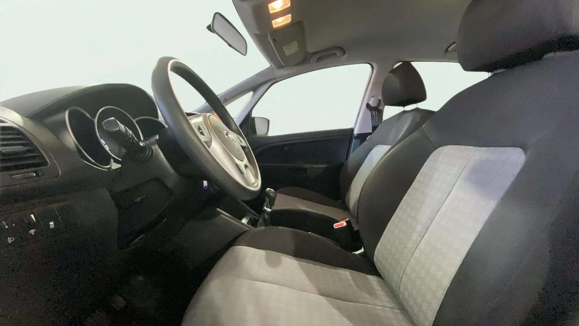 Kia Venga 1.4 Cvvt Tech - foto 13