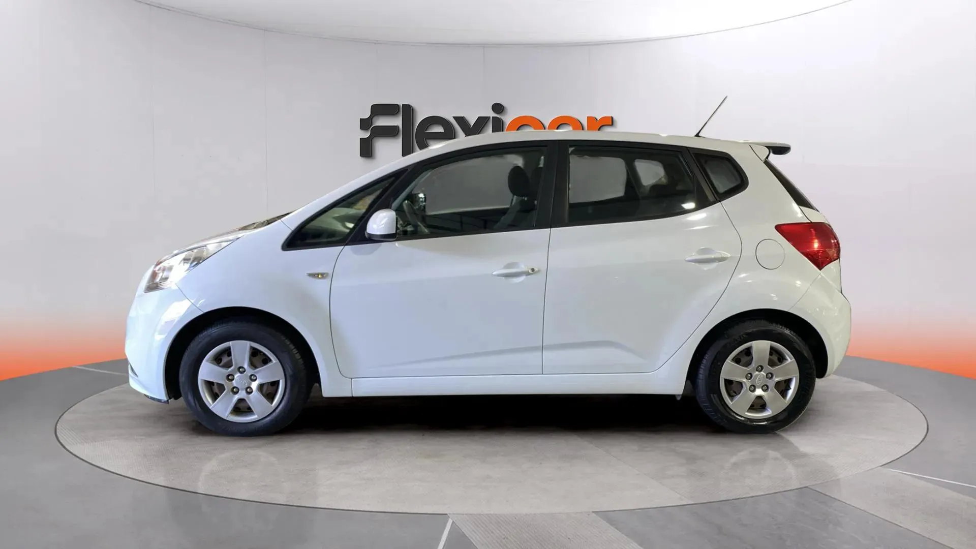 Kia Venga 1.4 Cvvt Tech - foto 3