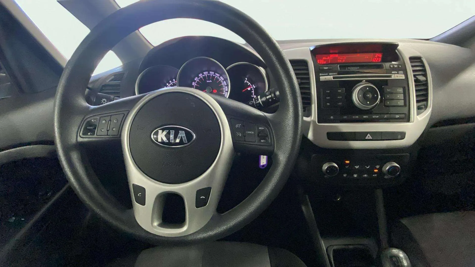 Kia Venga 1.4 Cvvt Tech - foto 10