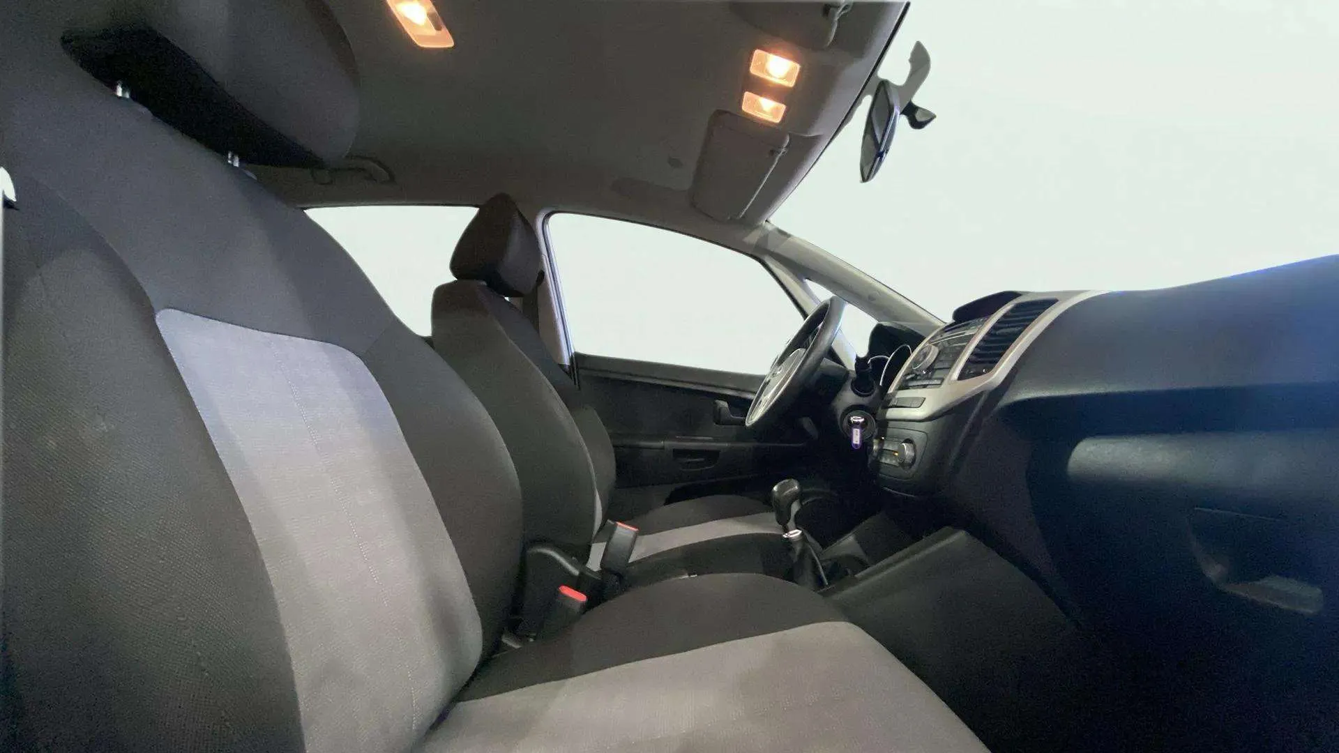 Kia Venga 1.4 Cvvt Tech - foto 14