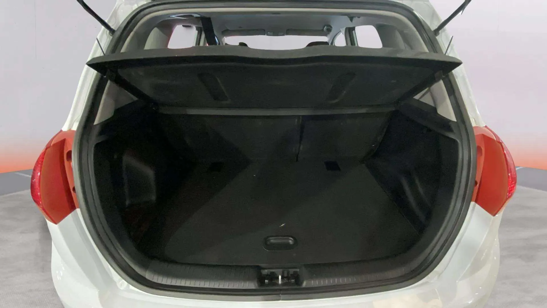 Kia Venga 1.4 Cvvt Tech - foto 20