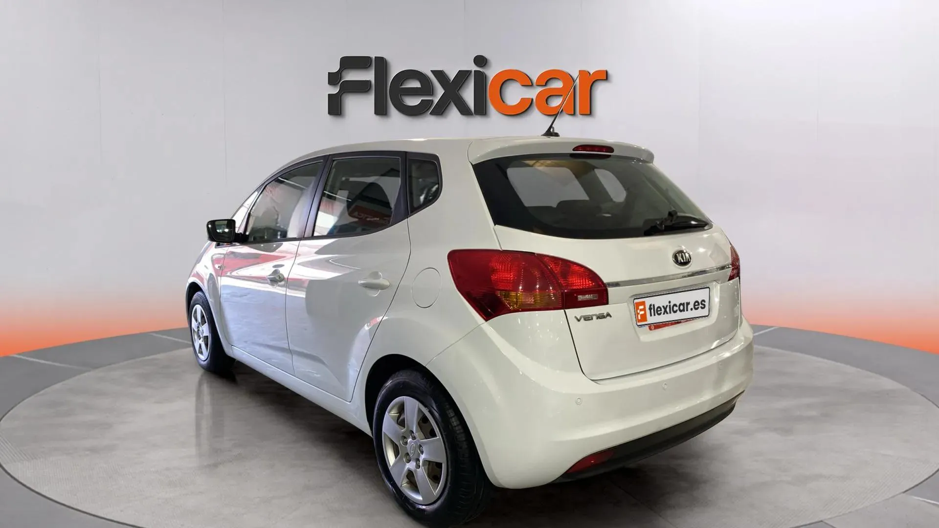 Kia Venga 1.4 Cvvt Tech - foto 5