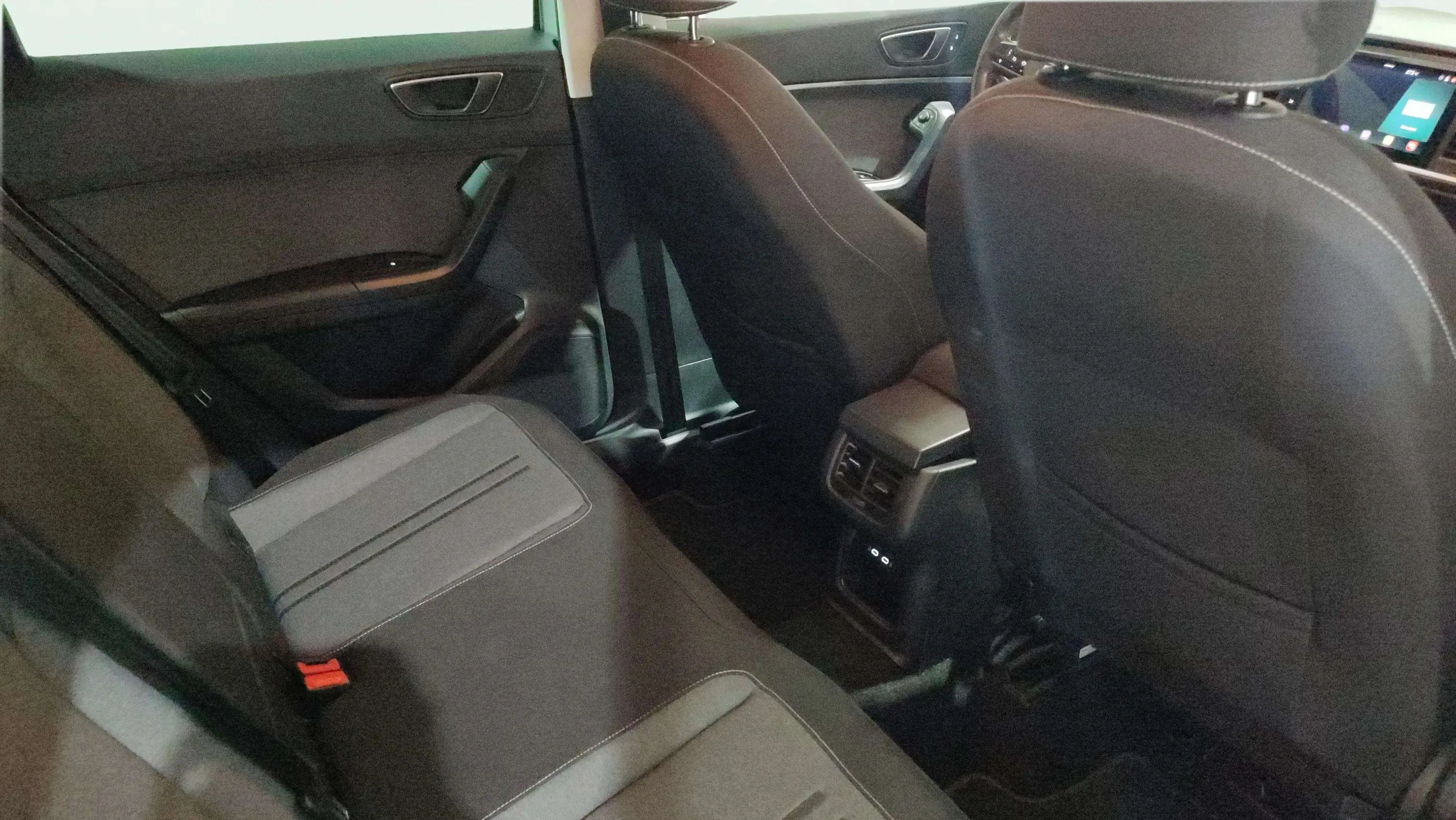 SEAT Ateca 2.0 TDI DSG Style - foto 17