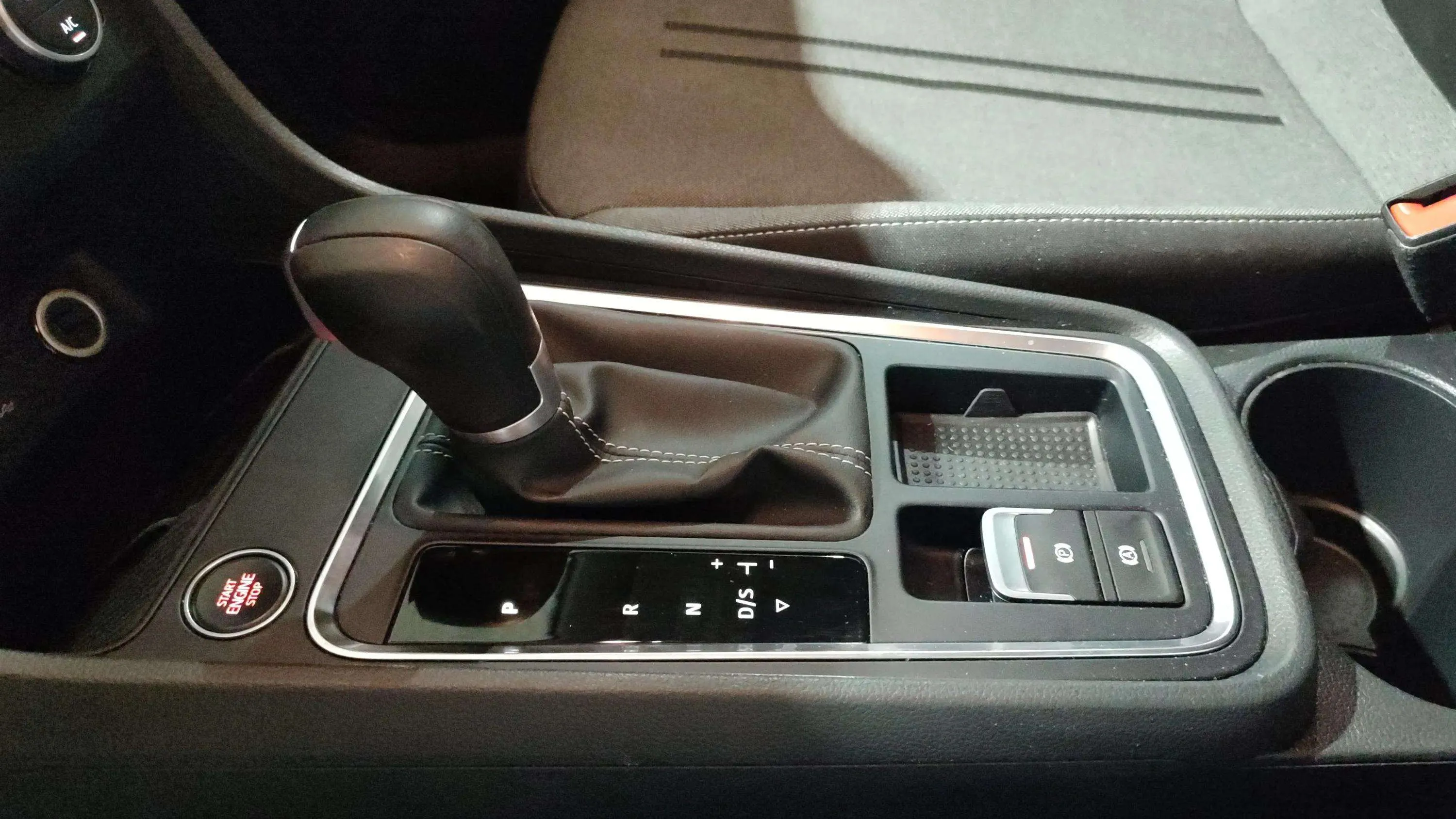 SEAT Ateca 2.0 TDI DSG Style - foto 14