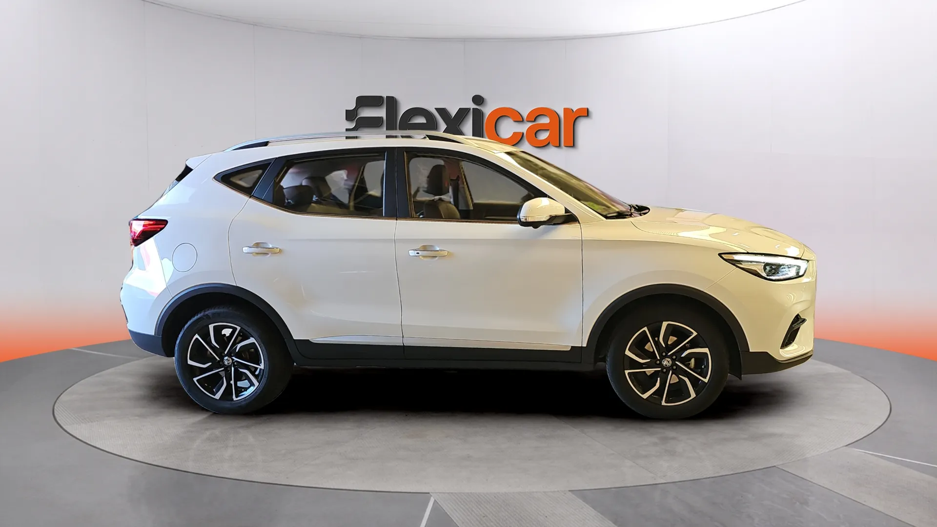MG ZS 1.0T Luxury - foto 11