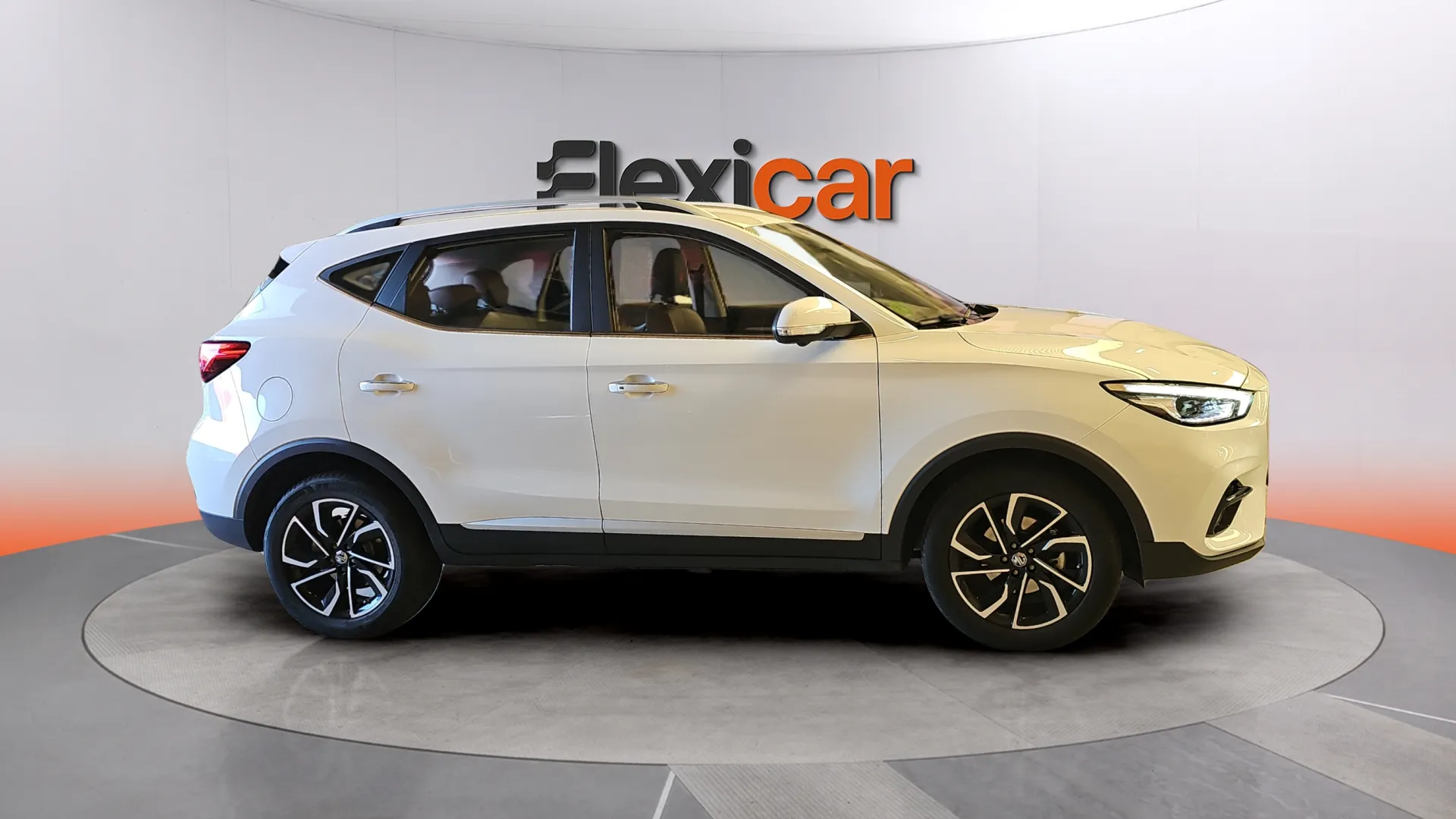 MG ZS 1.0T Luxury - foto 10