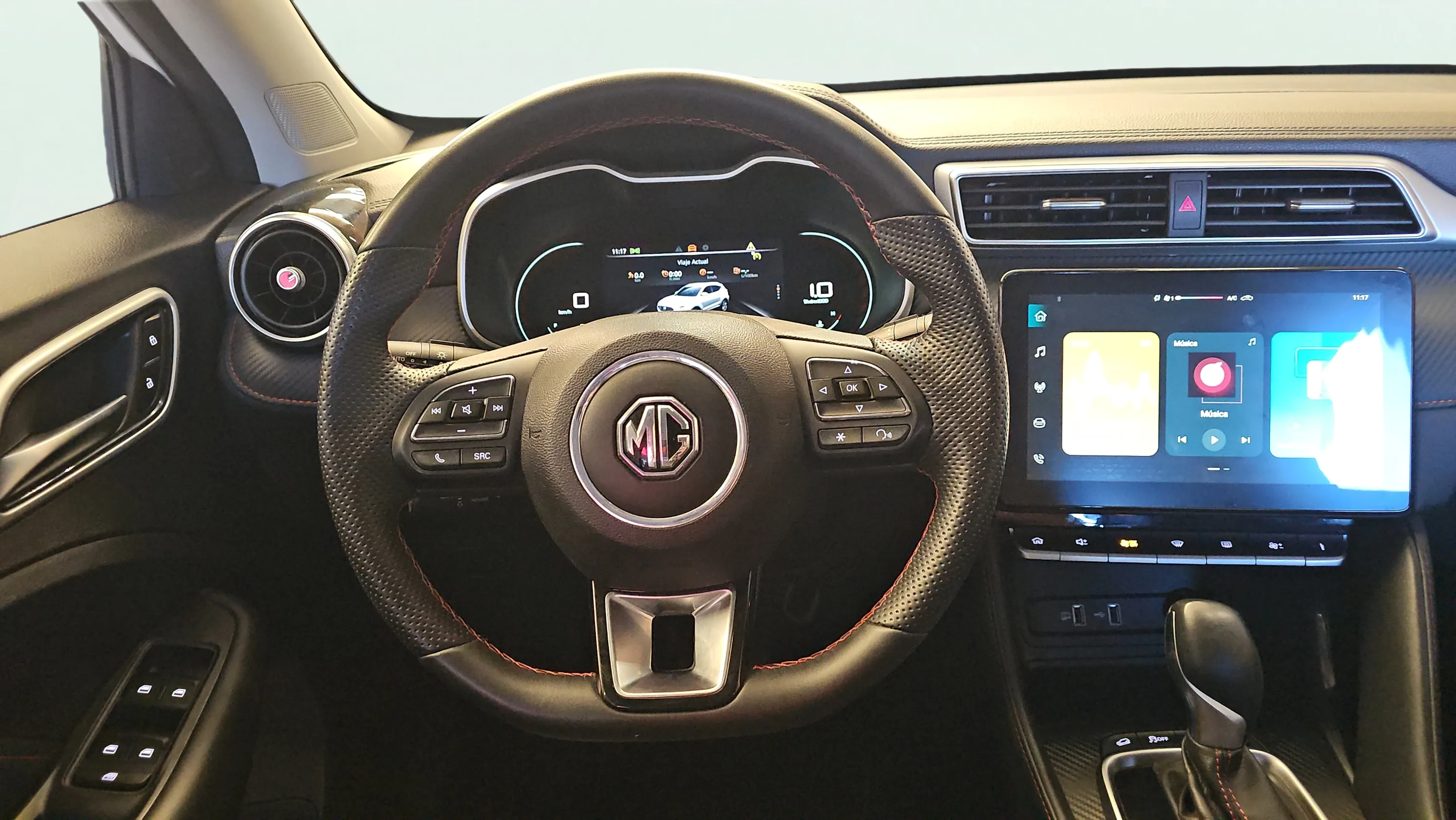 MG ZS 1.0T Luxury - foto 15