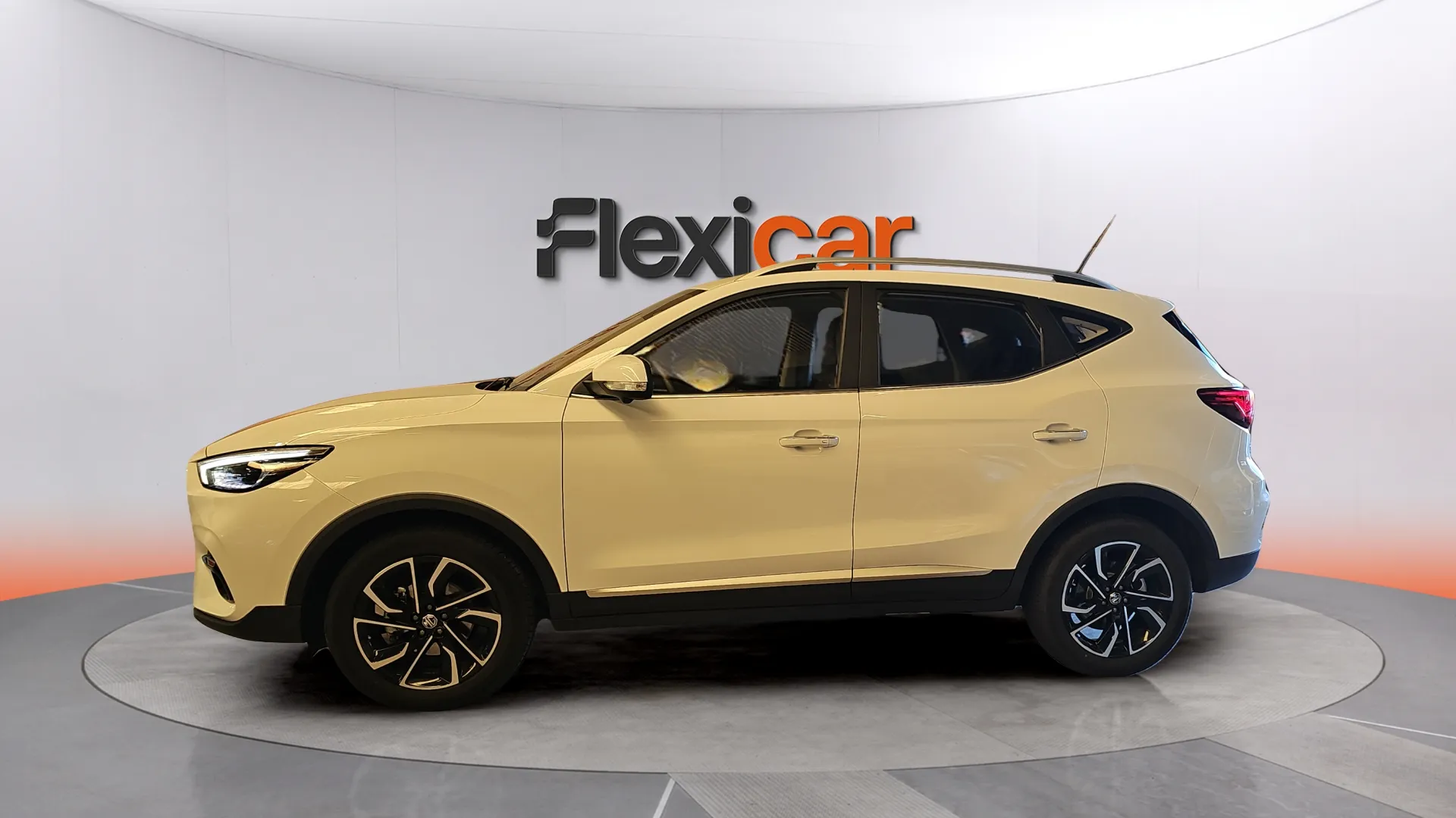 MG ZS 1.0T Luxury - foto 4
