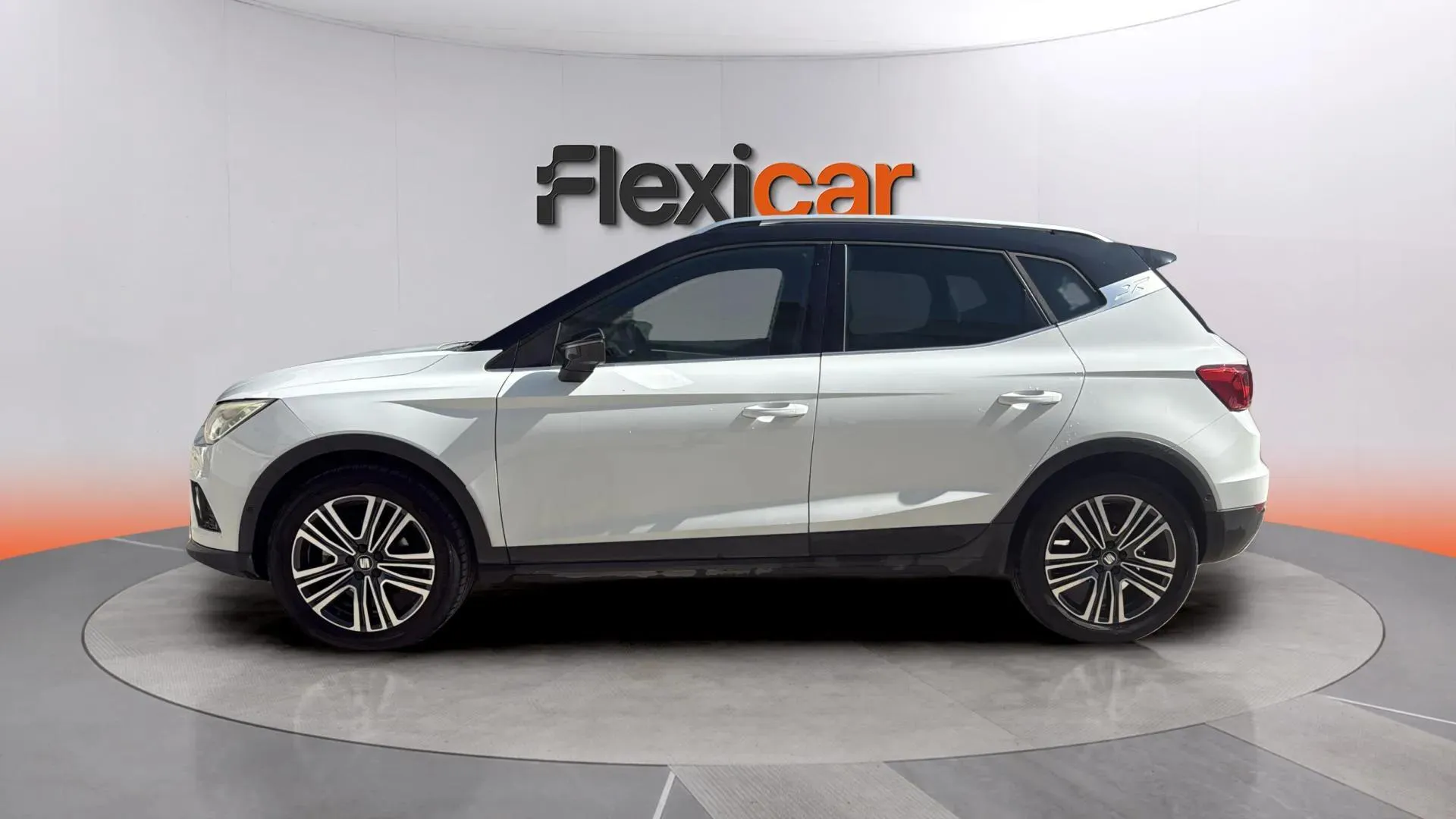 SEAT Arona 1.0 TSI Xcellence Edition Eco - foto 8