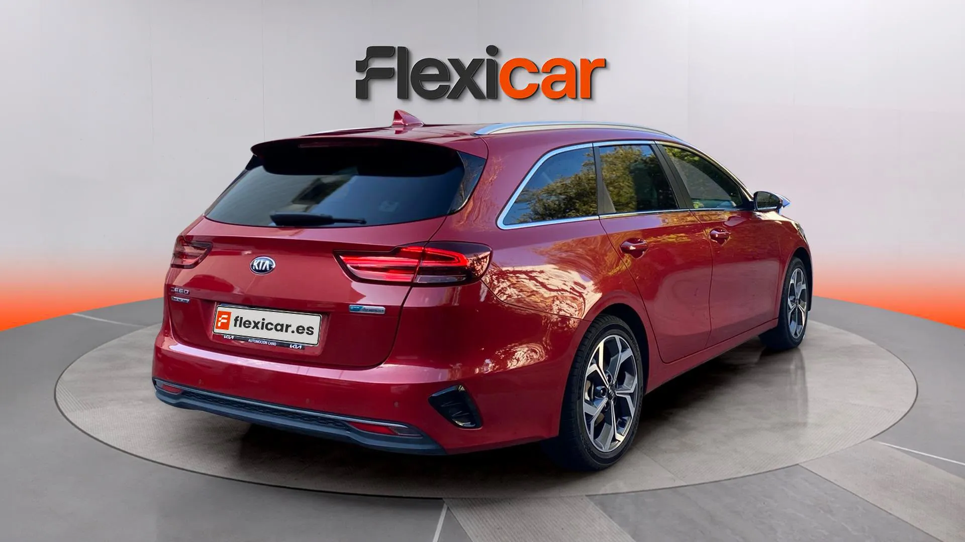 Kia Ceed Tourer 1.6 MHEV iMT Tech - foto 5