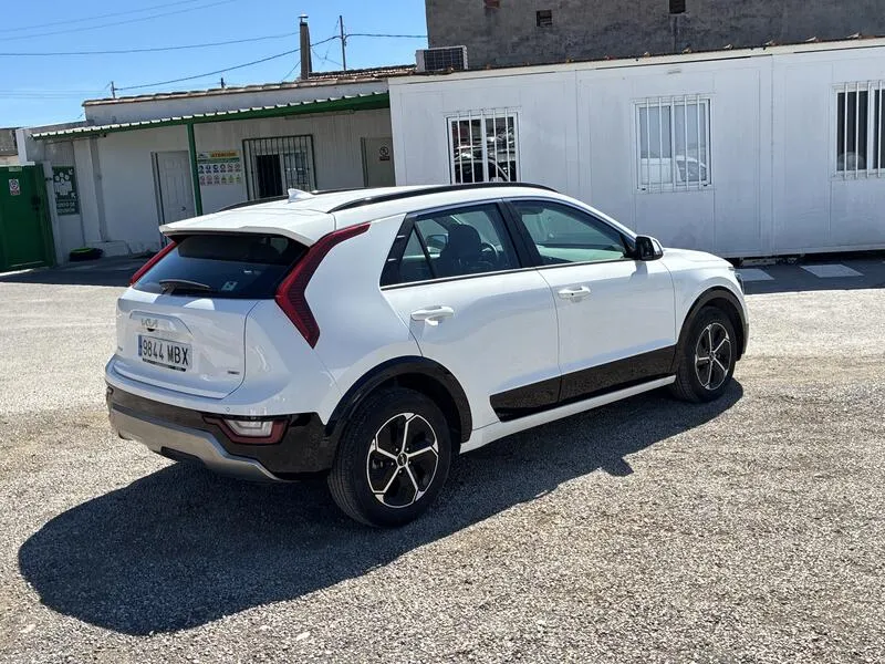 Kia Niro 1.6 GDi HEV Drive - foto 6