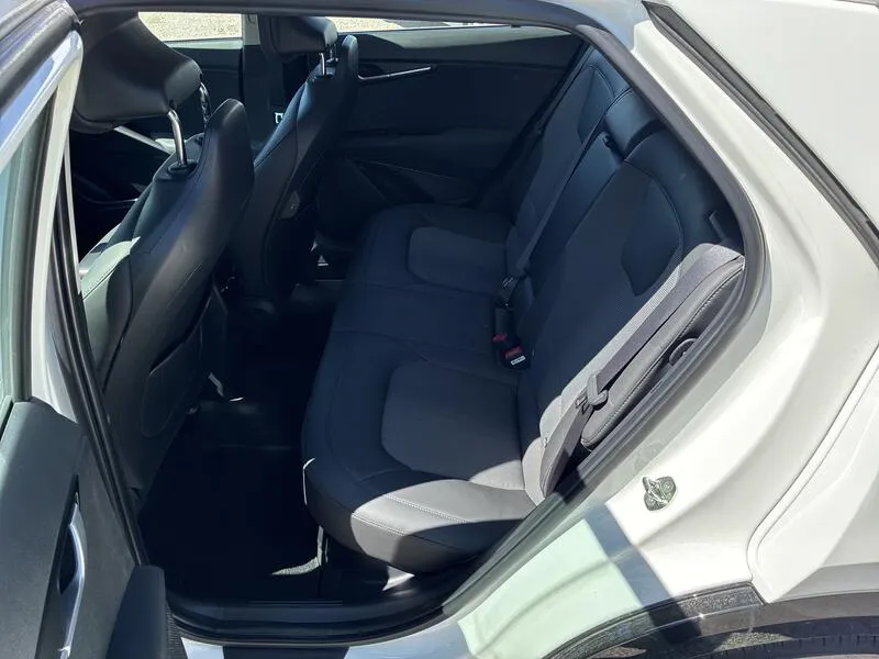 Kia Niro 1.6 GDi HEV Drive - foto 19