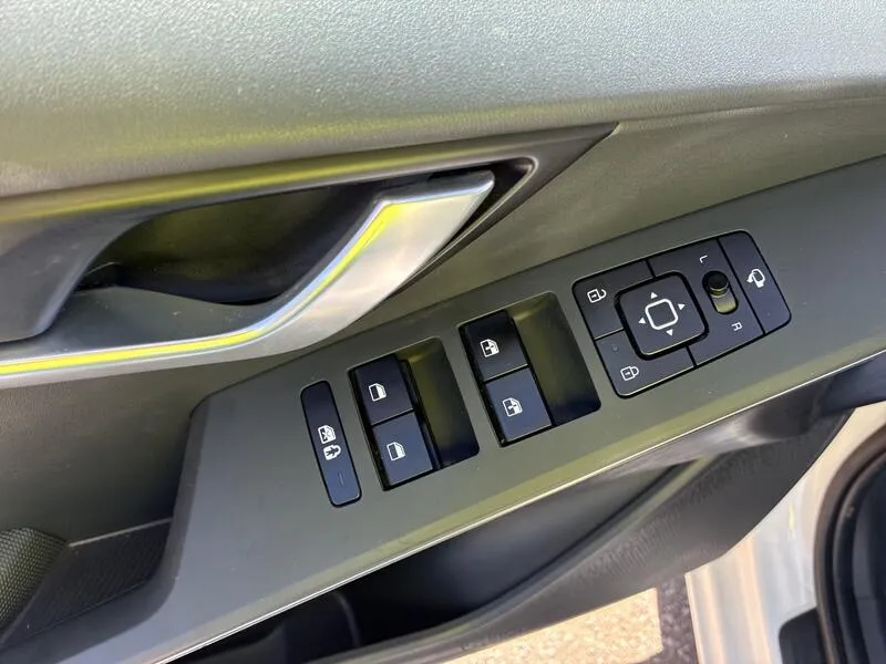 Kia Niro 1.6 GDi HEV Drive - foto 25