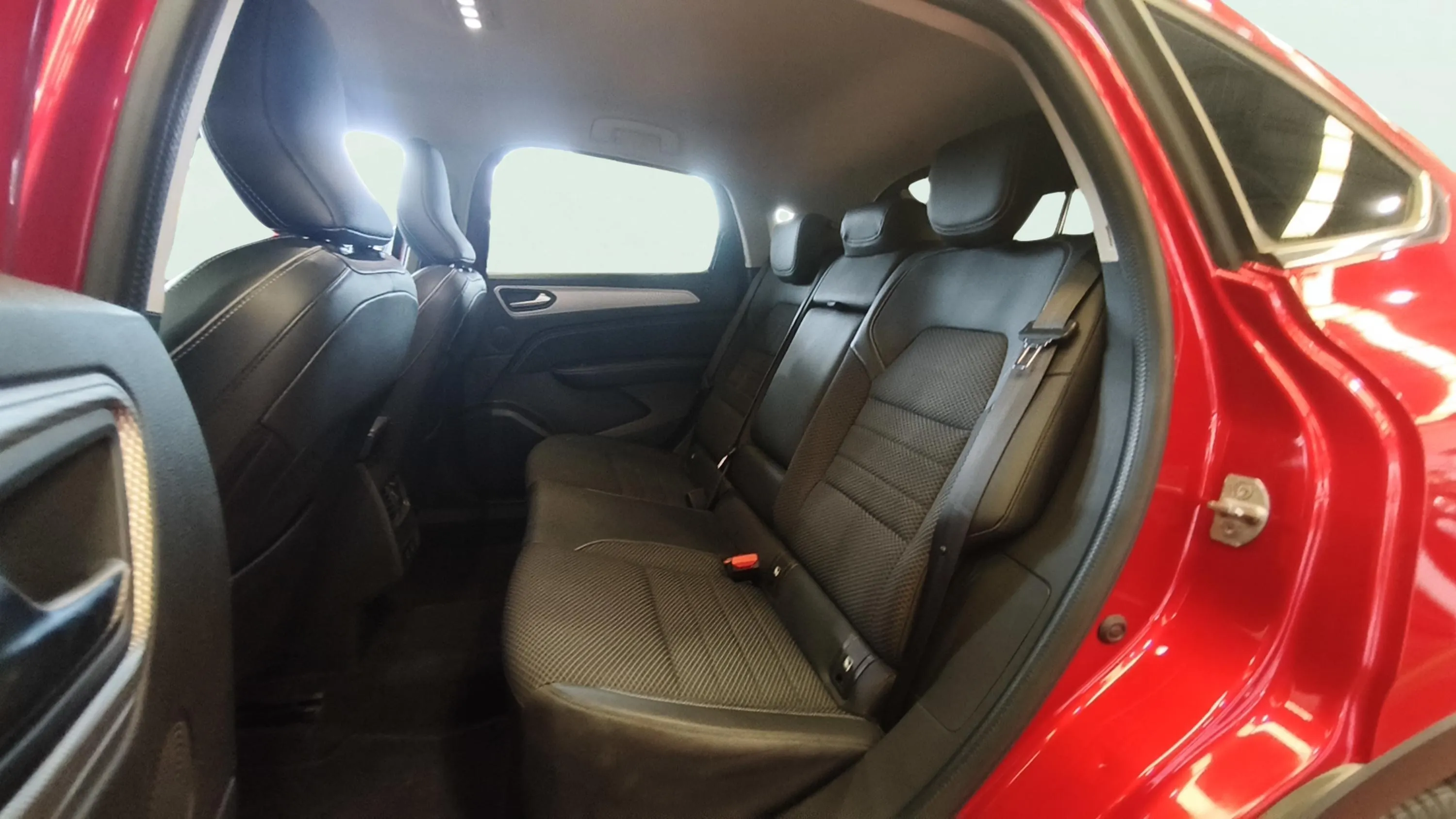 Renault Arkana Techno TCe EDC mild hybrid - foto 13