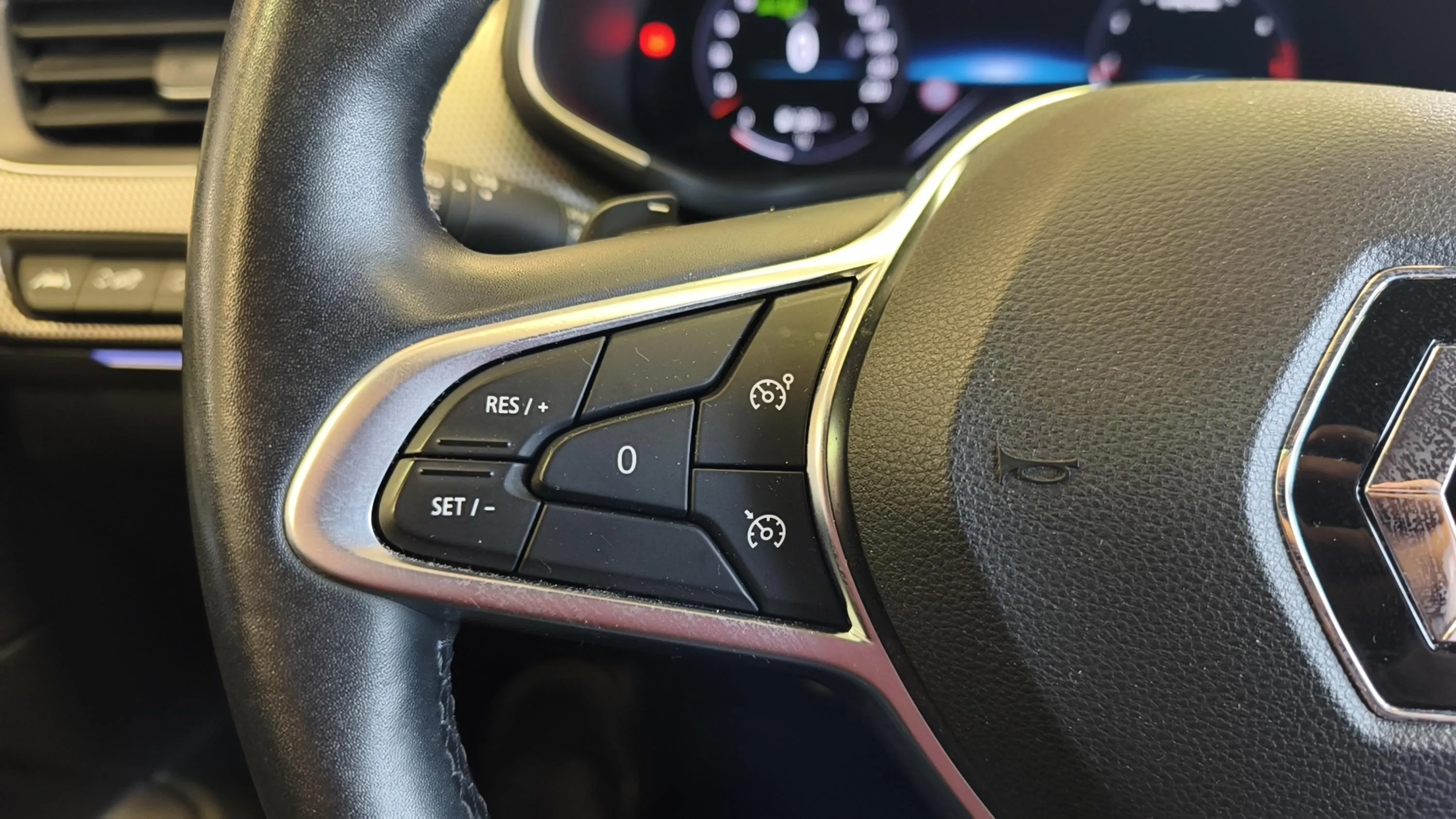 Renault Arkana Techno TCe EDC mild hybrid - foto 19