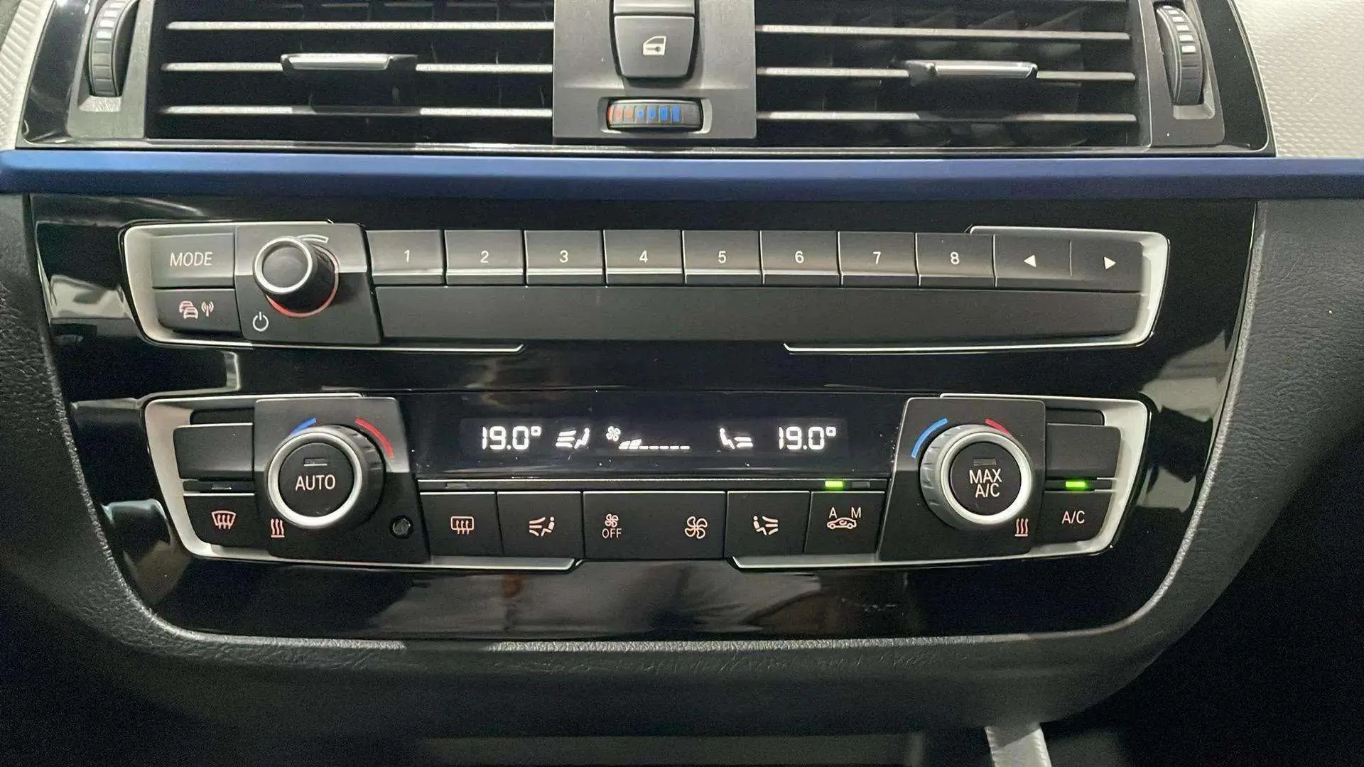 BMW Serie 2 218d - foto 21