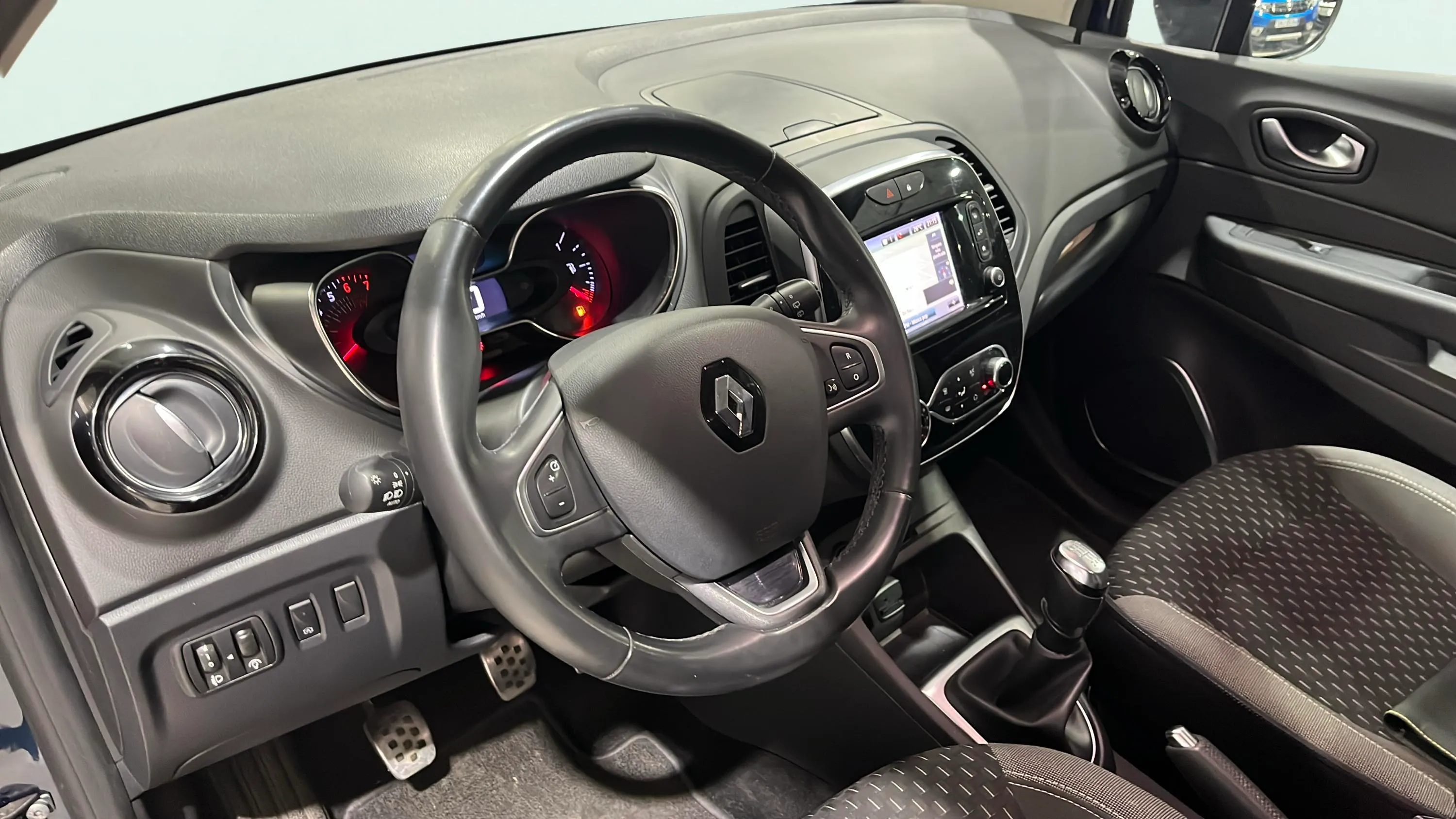 Renault Captur Zen TCe GPF - foto 10