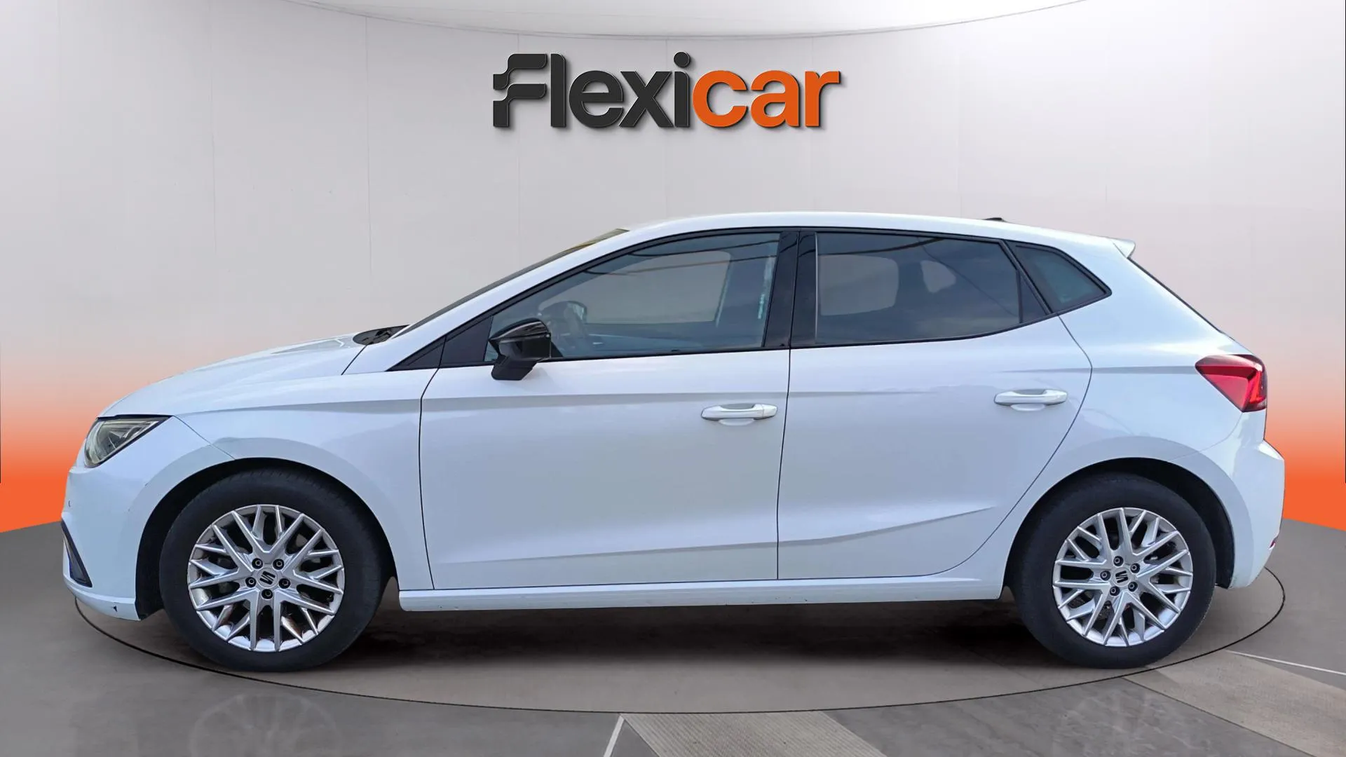 SEAT Ibiza 1.0 TSI DSG FR Salta - foto 4