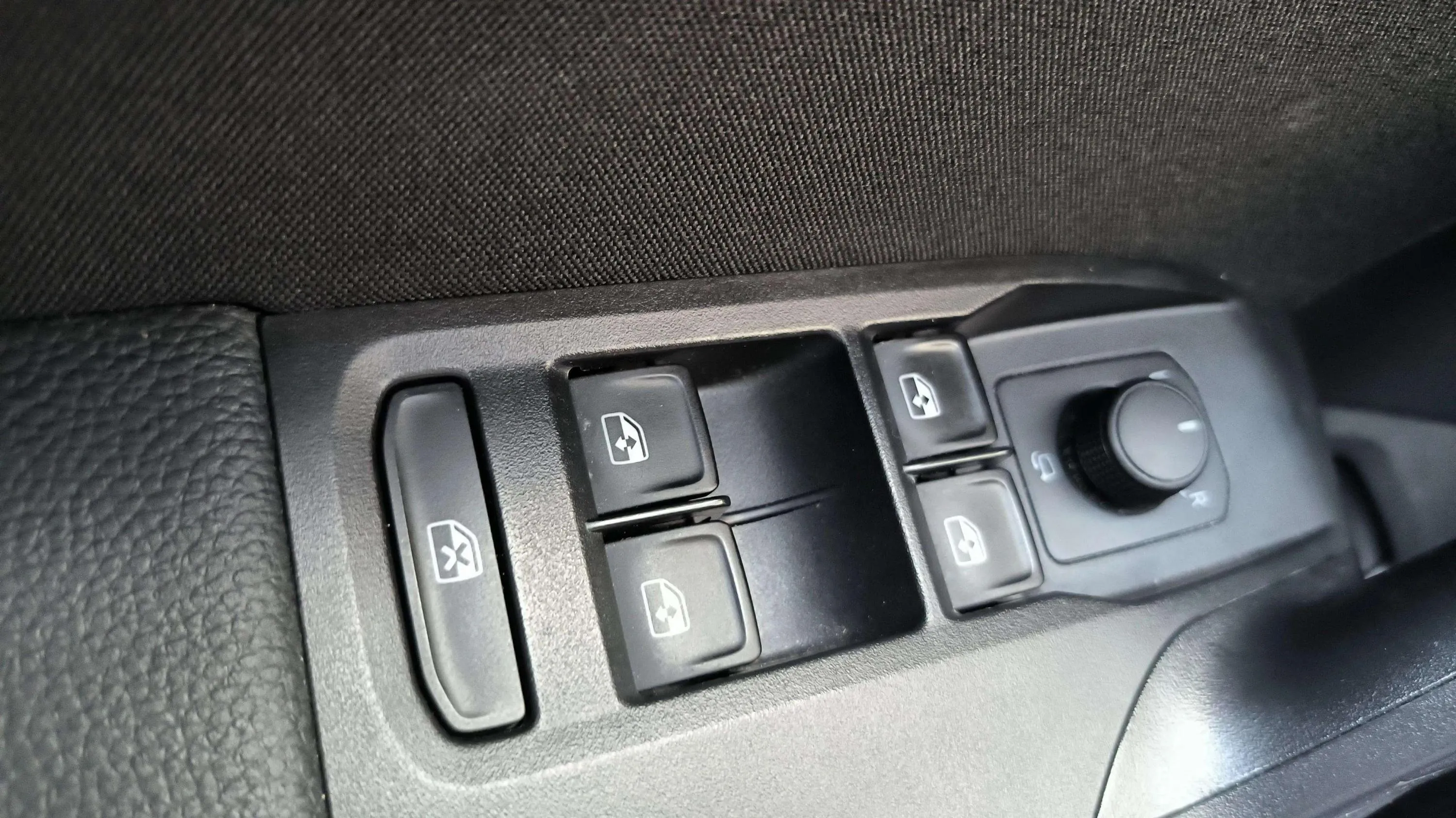 SEAT Ibiza 1.0 TSI DSG FR Salta - foto 26