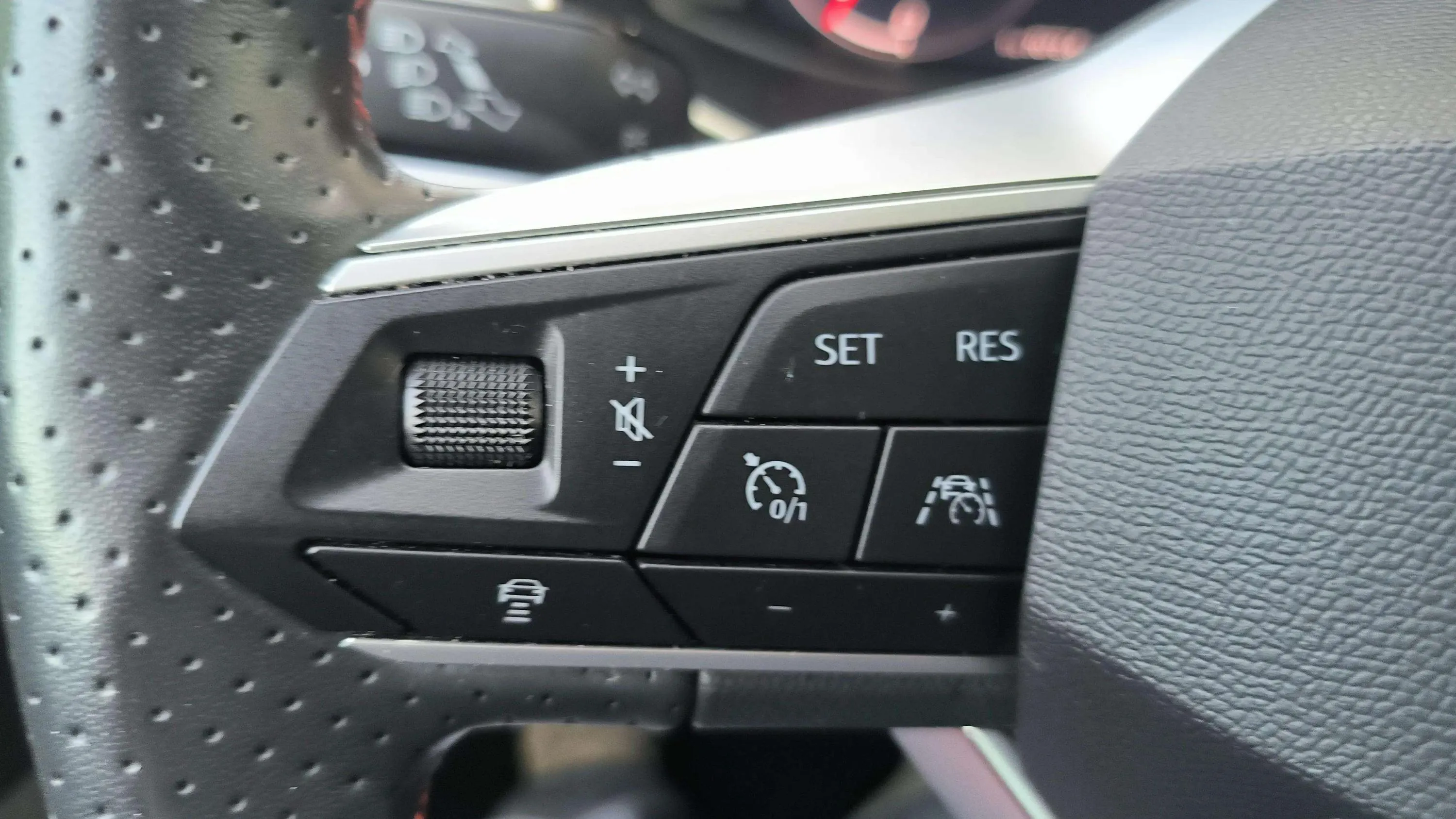 SEAT Ibiza 1.0 TSI DSG FR Salta - foto 14