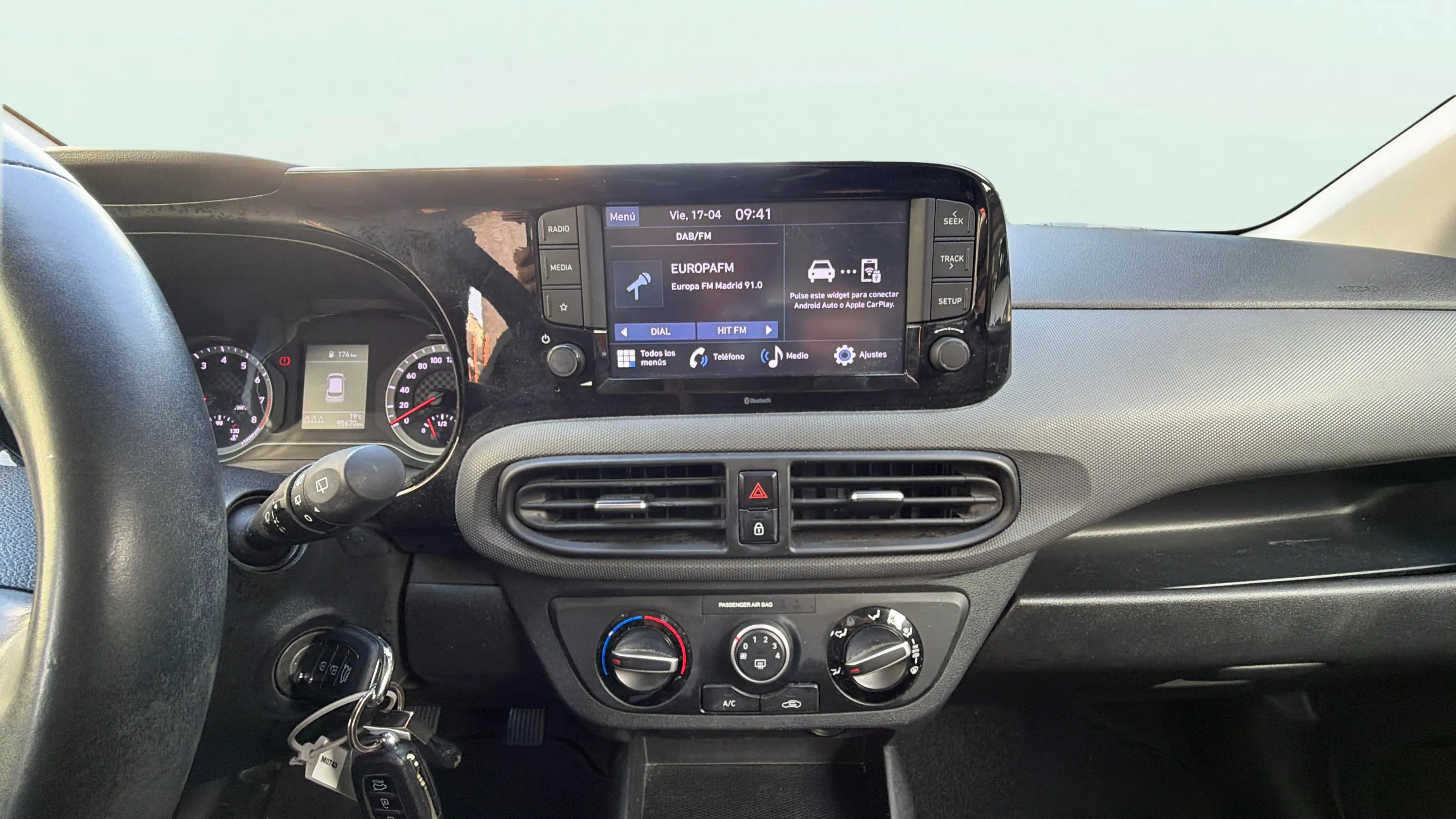 Hyundai i10 1.0 Essence - foto 10