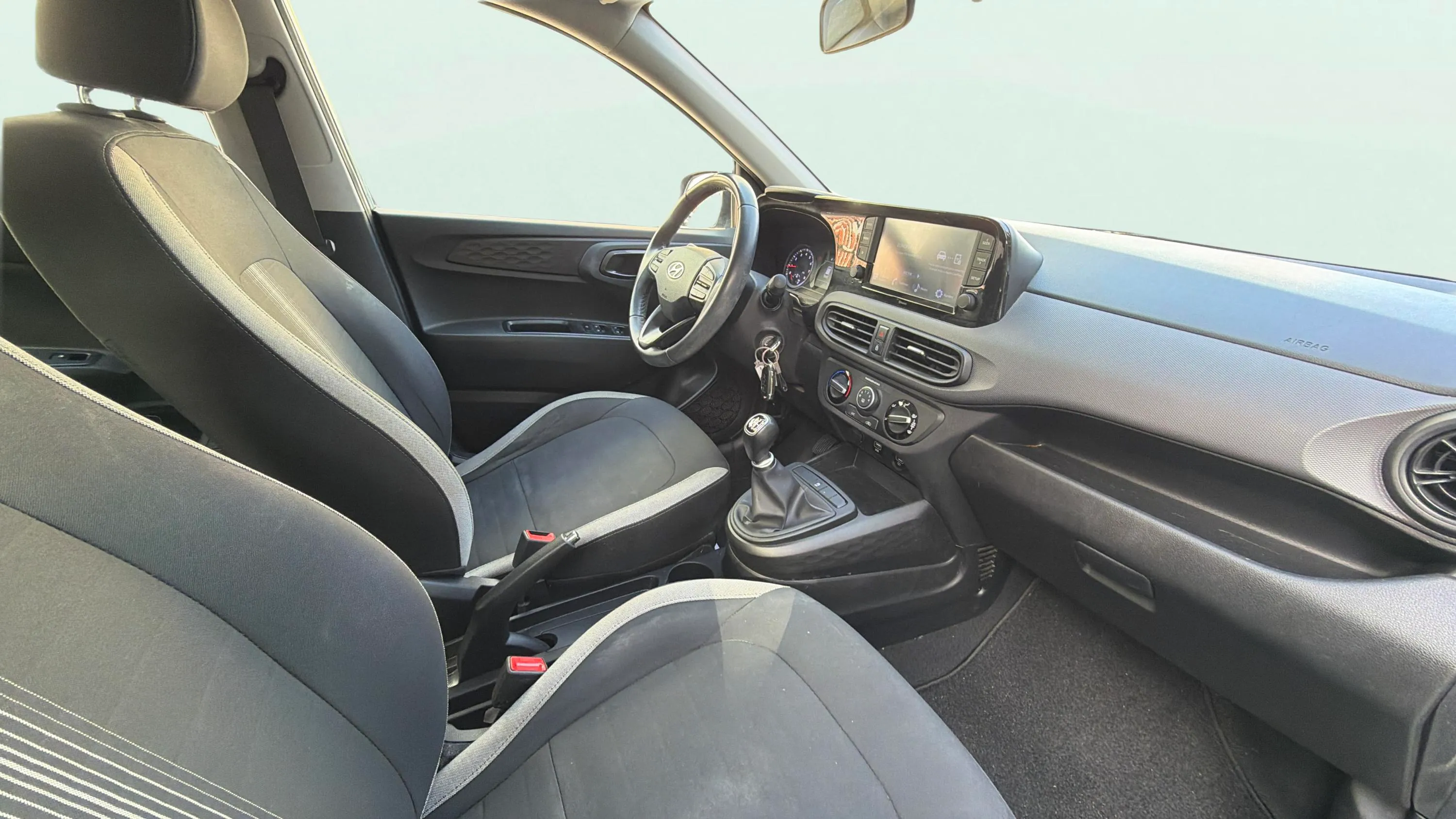 Hyundai i10 1.0 Essence - foto 14