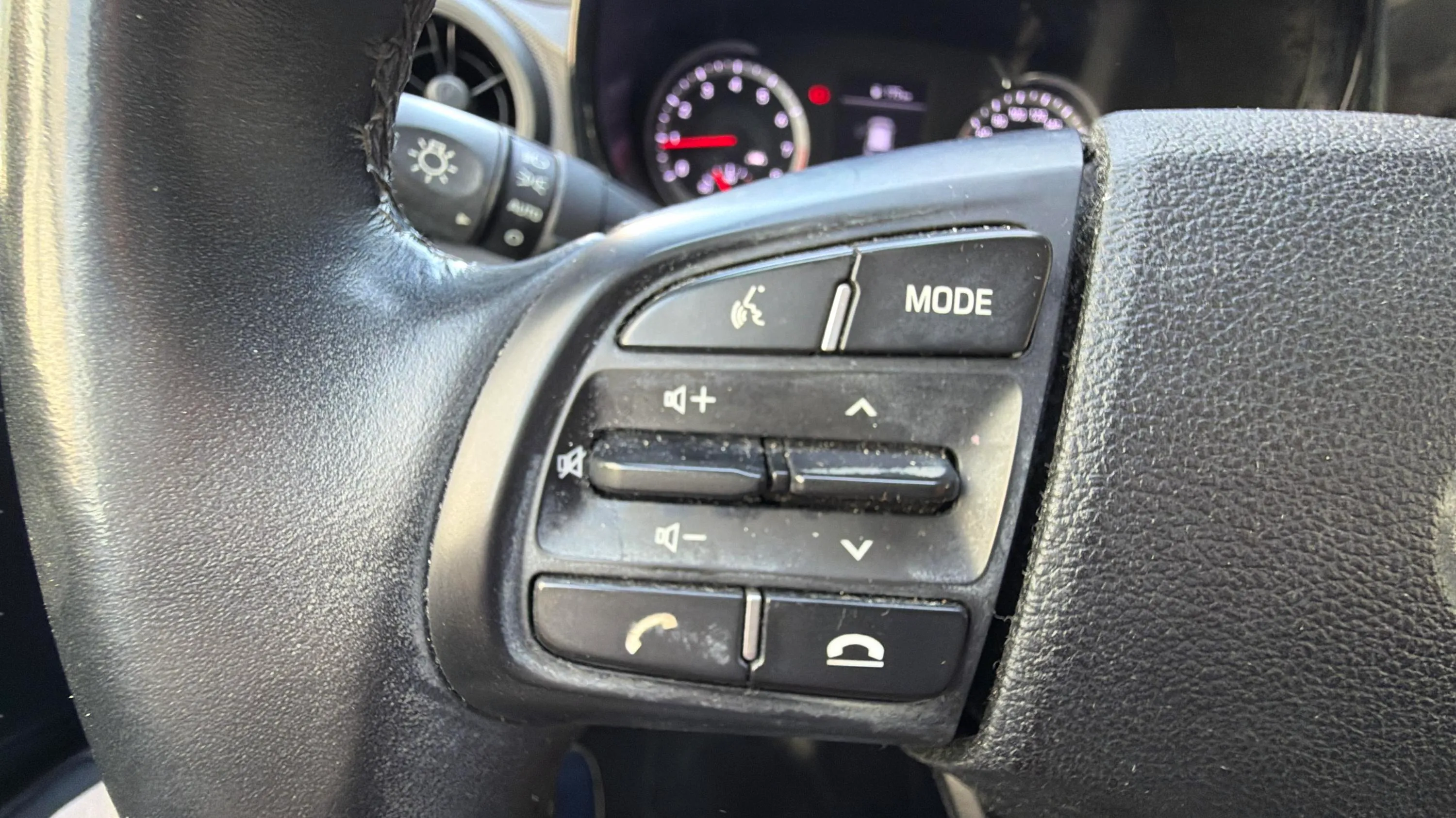 Hyundai i10 1.0 Essence - foto 19