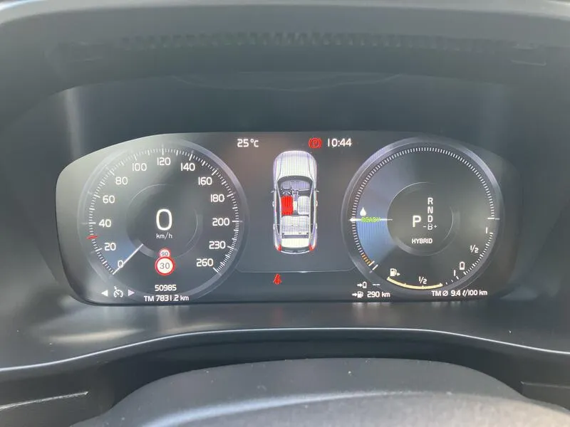 Volvo XC40 1.5 T4 Twin Recharge R-Design - foto 17