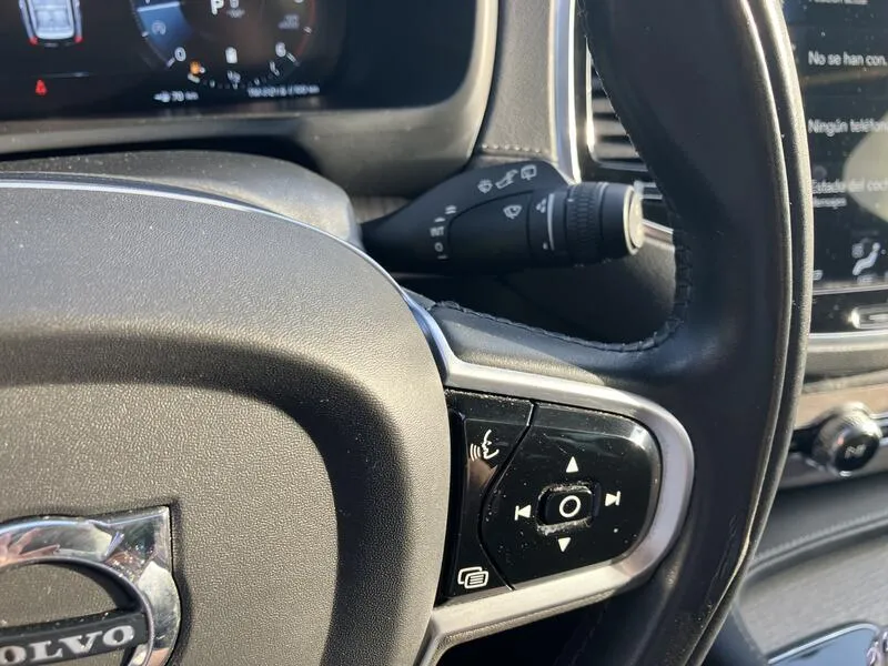 Volvo XC90 2.0 B5 D AWD - foto 20