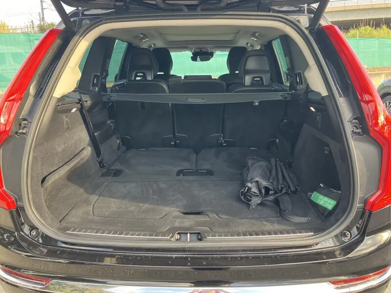Volvo XC90 2.0 B5 D AWD - foto 32