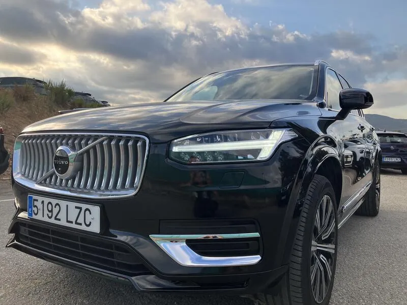Volvo XC90 2.0 B5 D AWD - foto 40