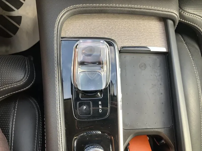 Volvo XC90 2.0 B5 D AWD - foto 22