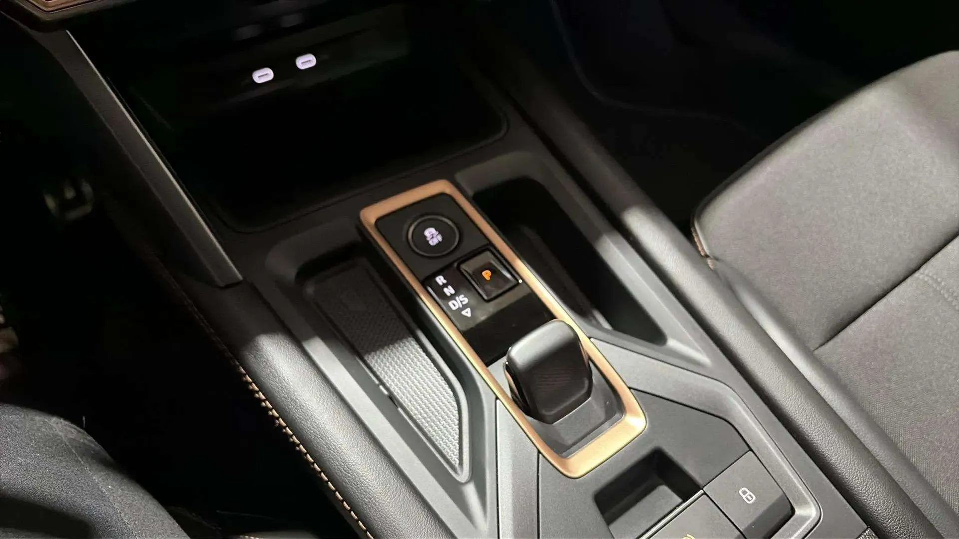Cupra Formentor 1.5 TSI e-Hybrid DSG - foto 15