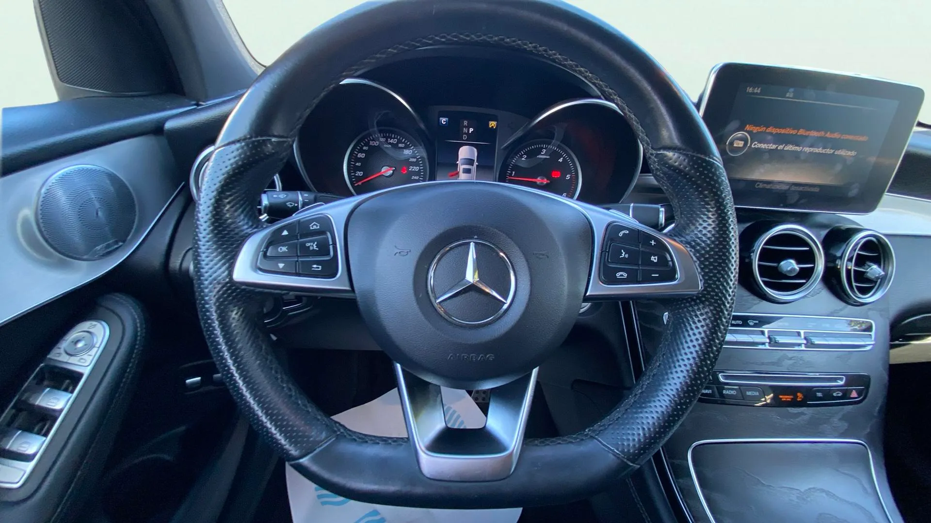 Mercedes-Benz GLC 250 d 4MATIC - foto 11