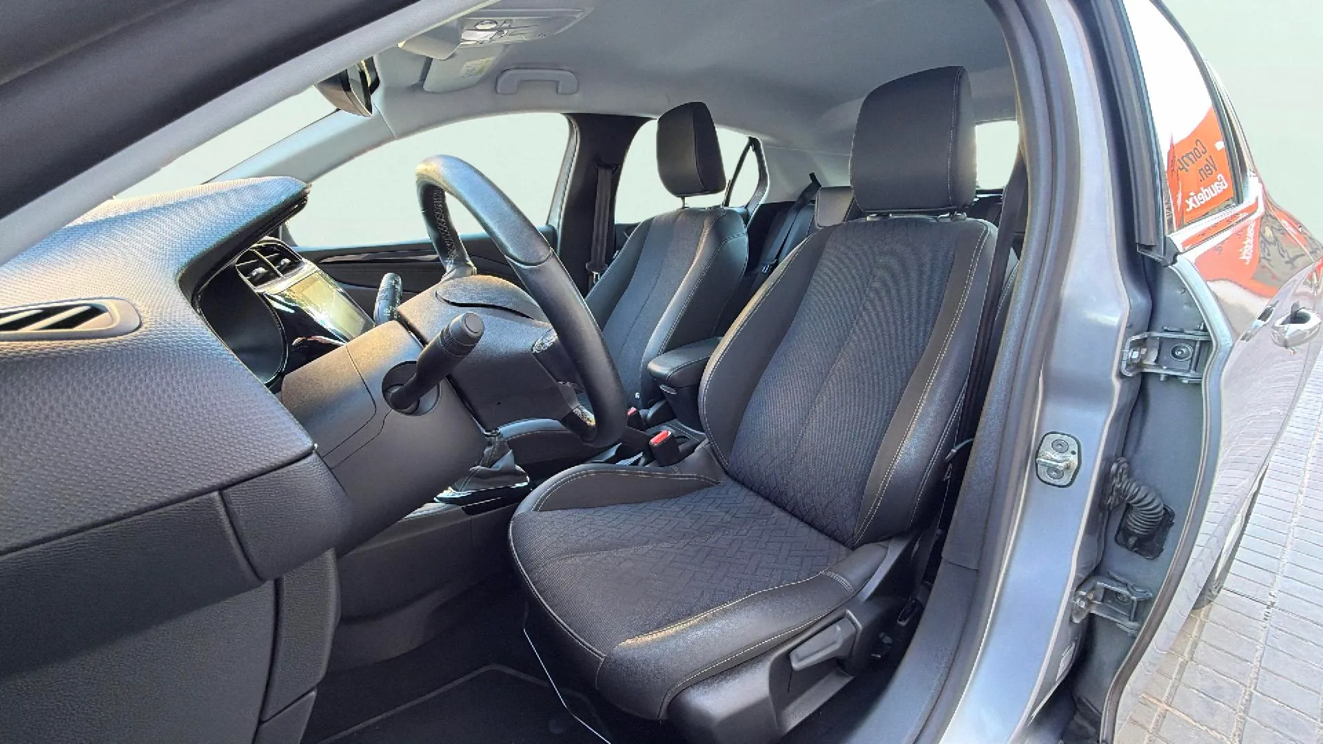 Opel Corsa 1.2T XHL Edition - foto 19