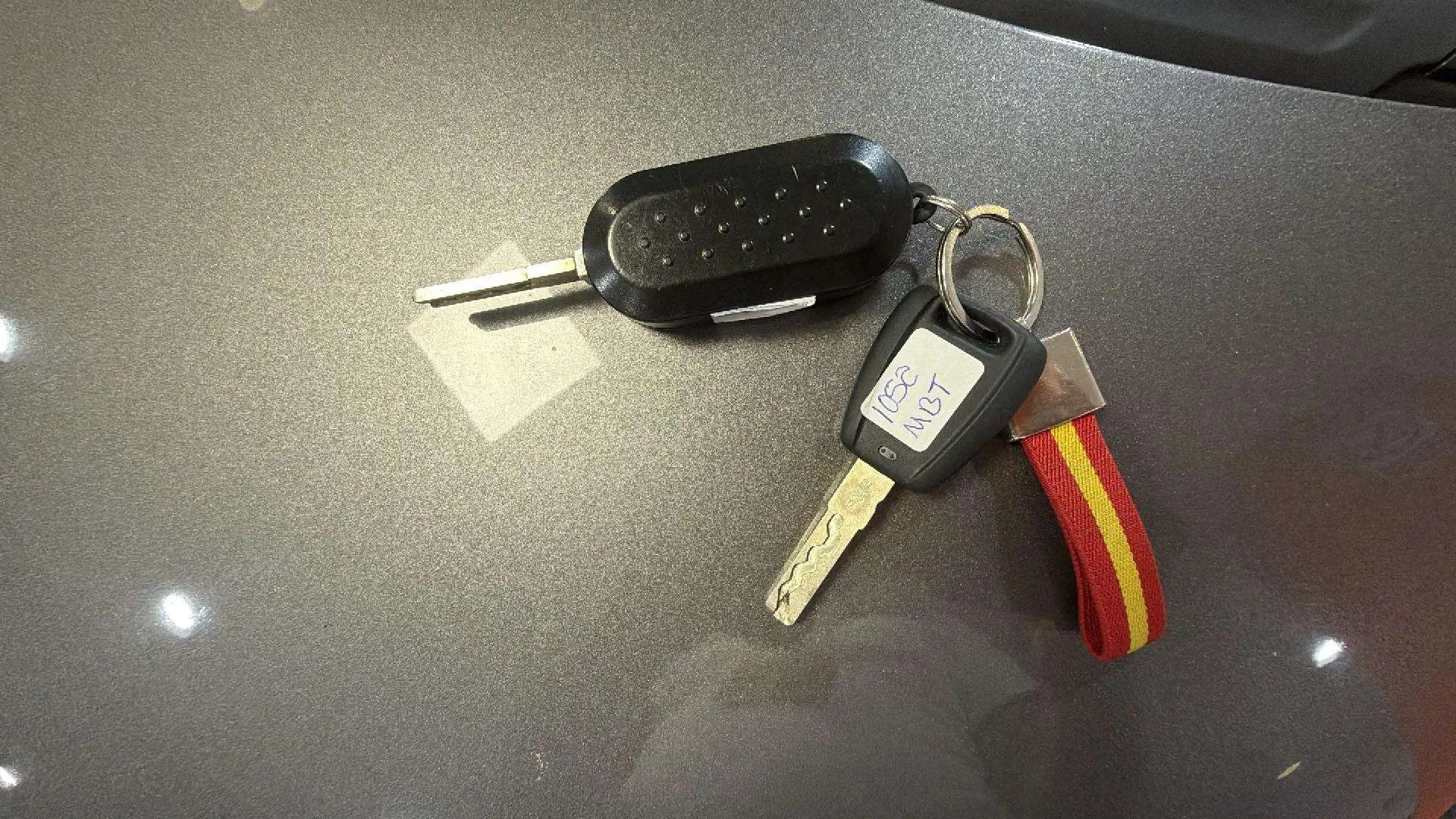 Fiat 500 Club 1.0 Hybrid - foto 15