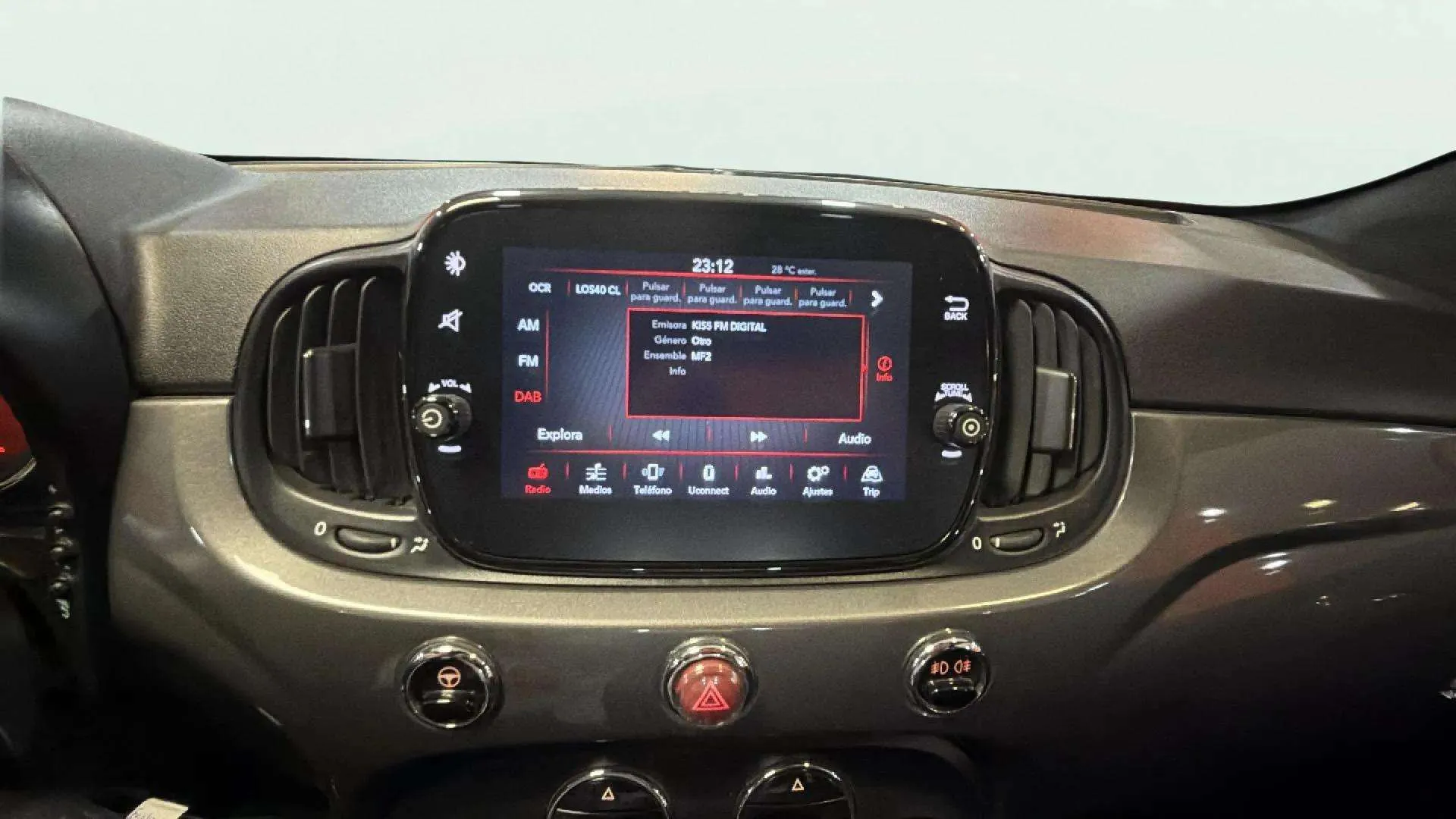Fiat 500 Club 1.0 Hybrid - foto 10