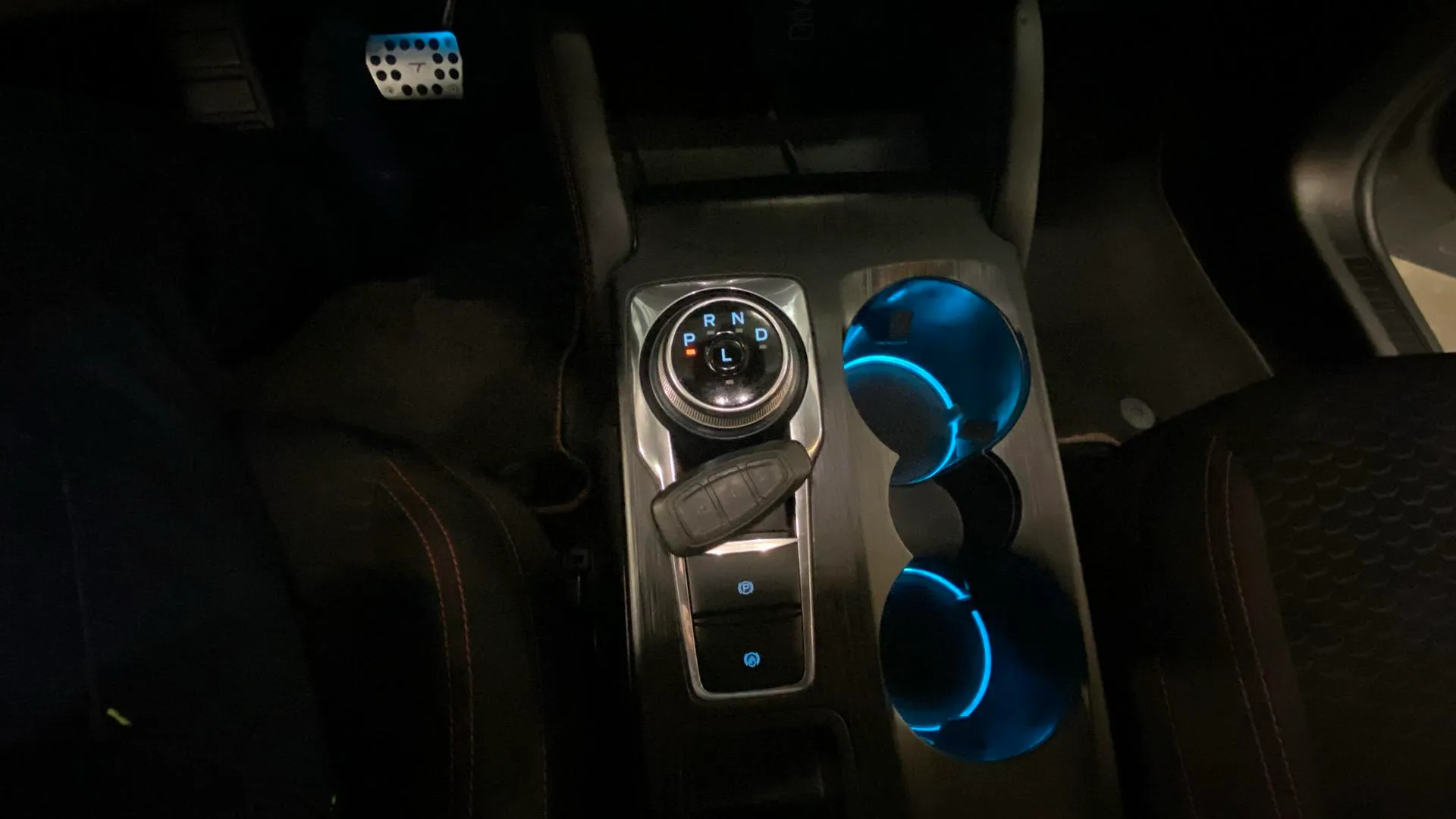 Ford Kuga Active X 2.5 Duratec PHEV - foto 16