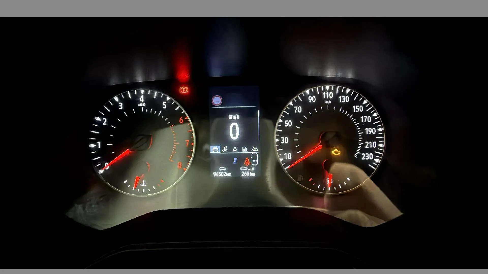 Renault Clio Techno TCe 90 - foto 9