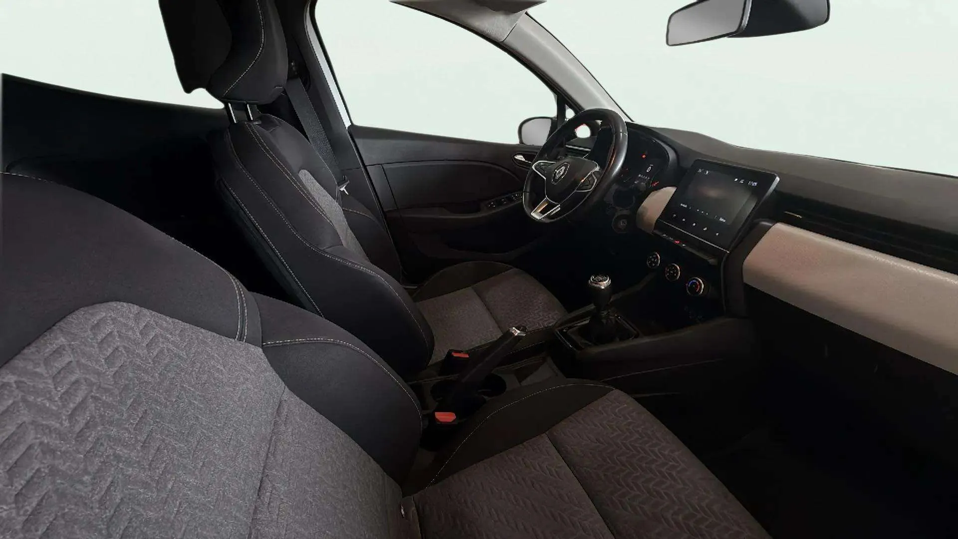 Renault Clio Techno TCe 90 - foto 12