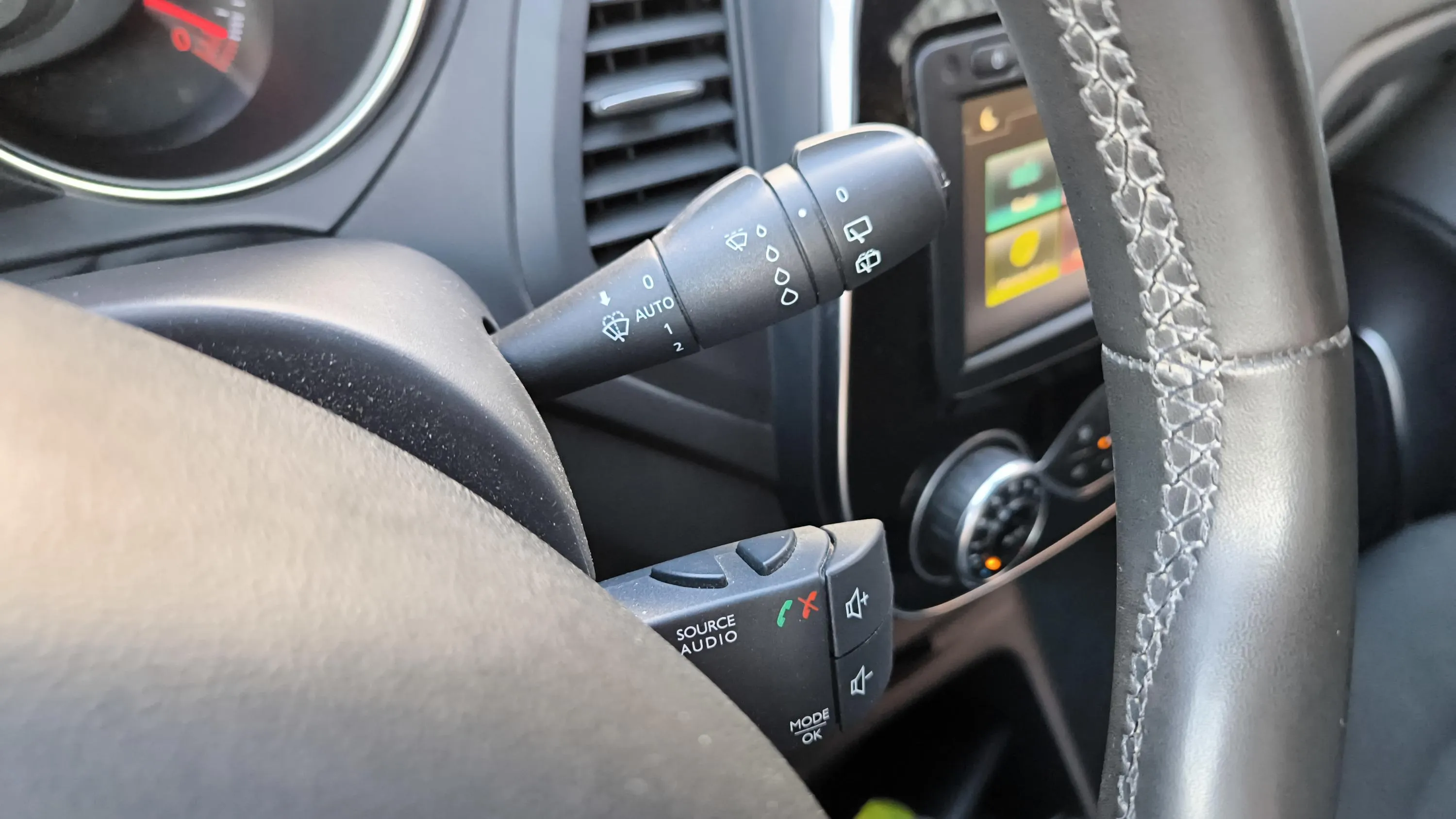 Renault Captur Intens TCe - foto 35