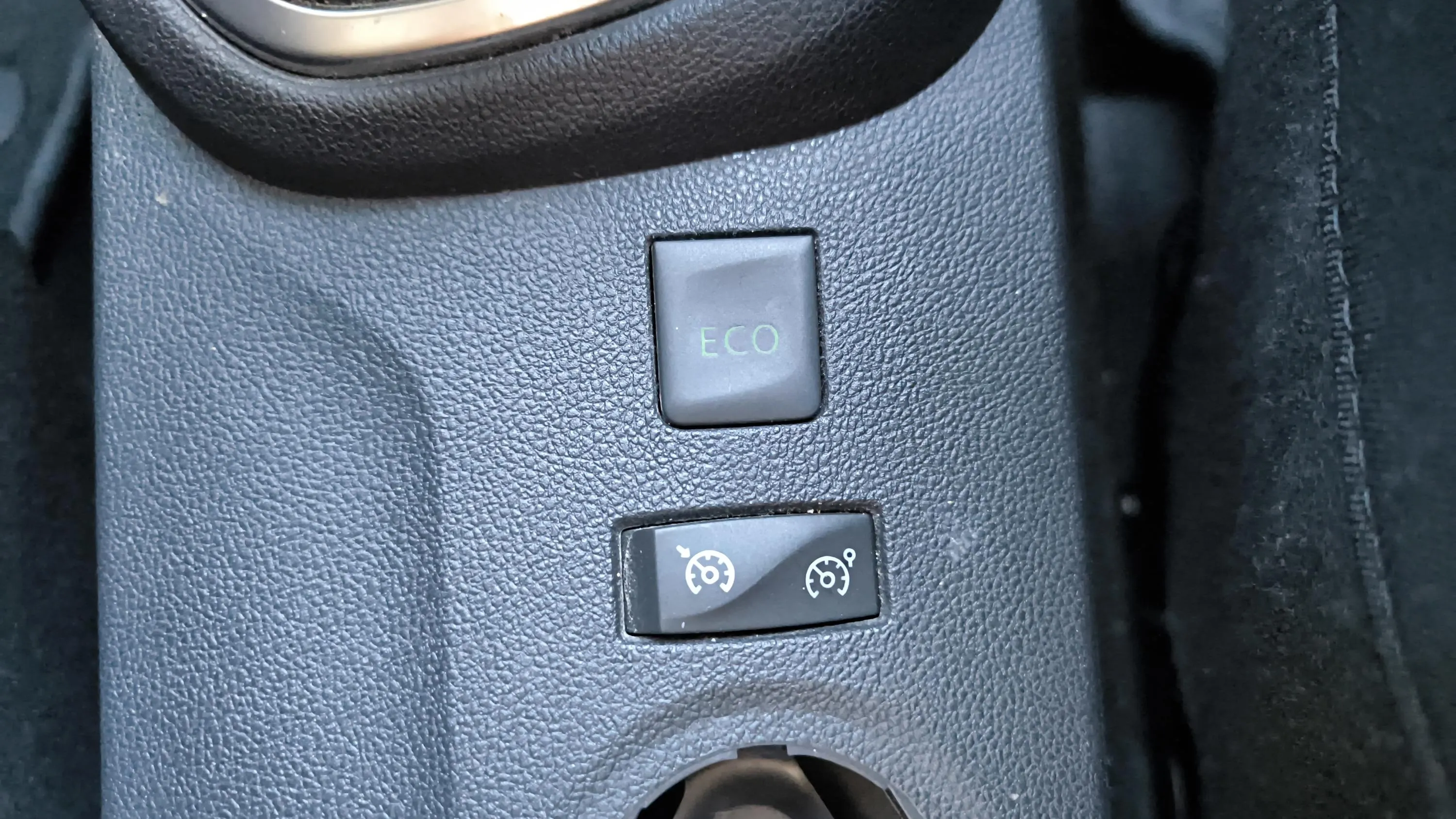 Renault Captur Intens TCe - foto 37