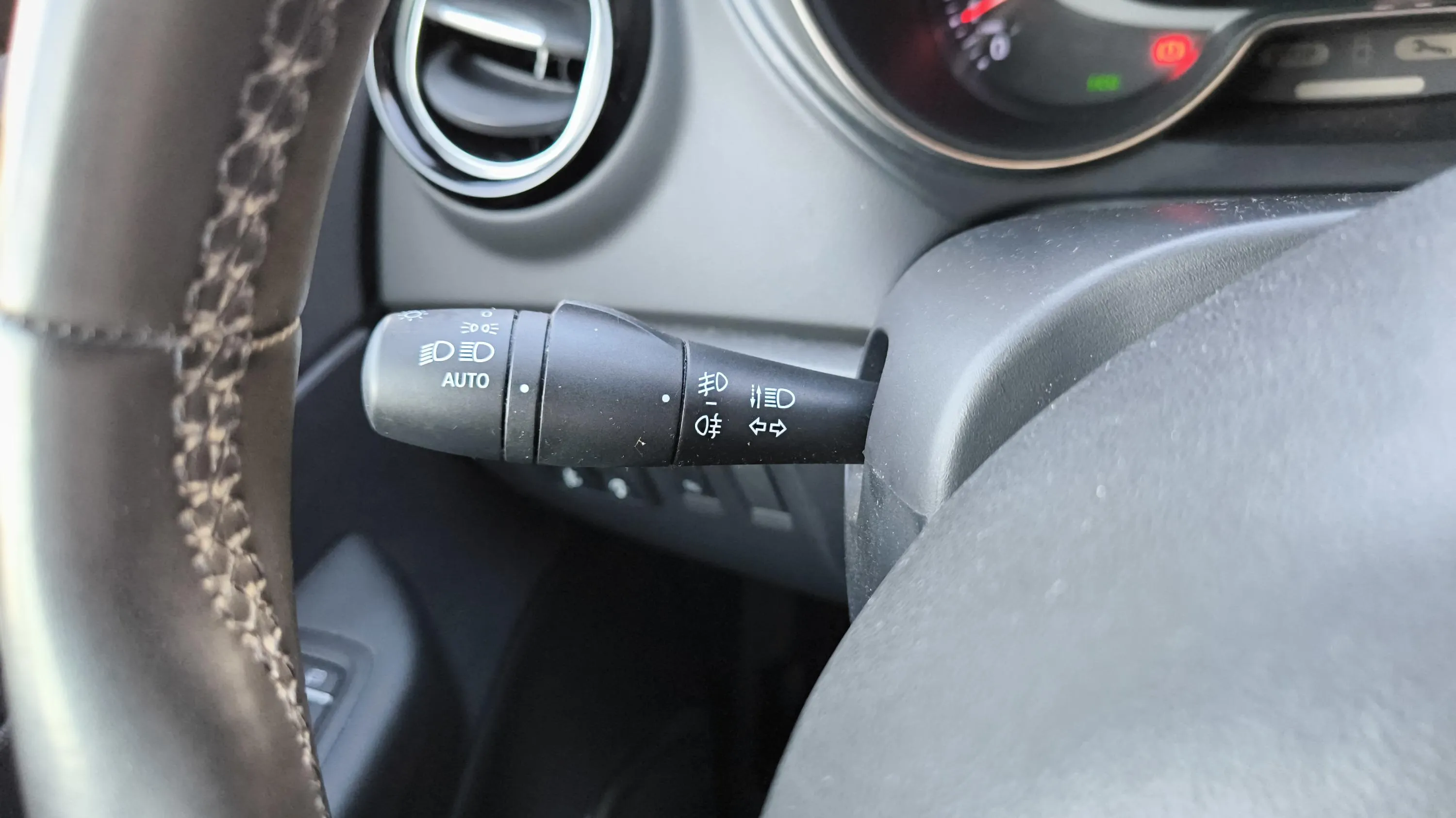 Renault Captur Intens TCe - foto 34