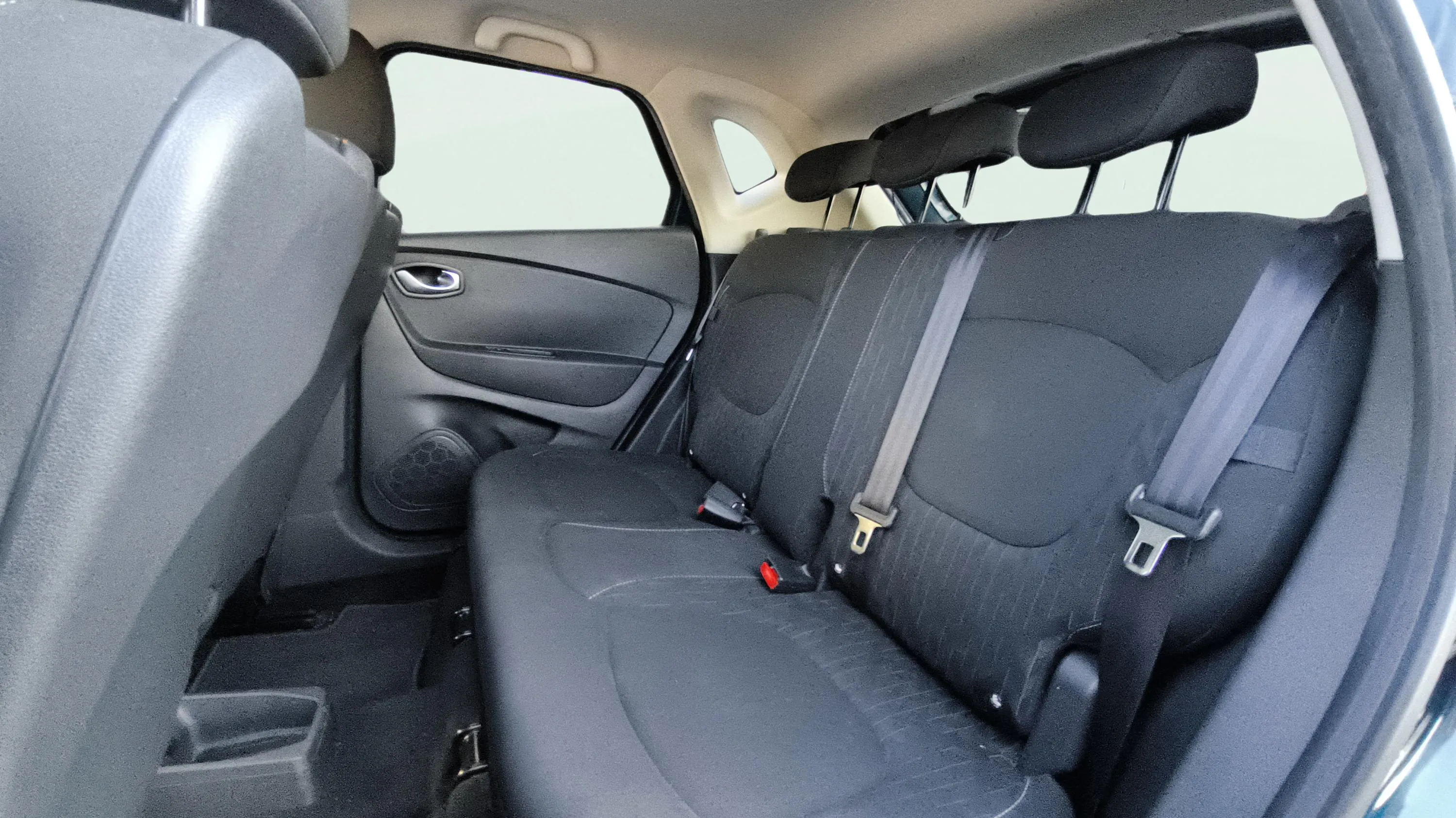 Renault Captur Intens TCe - foto 23