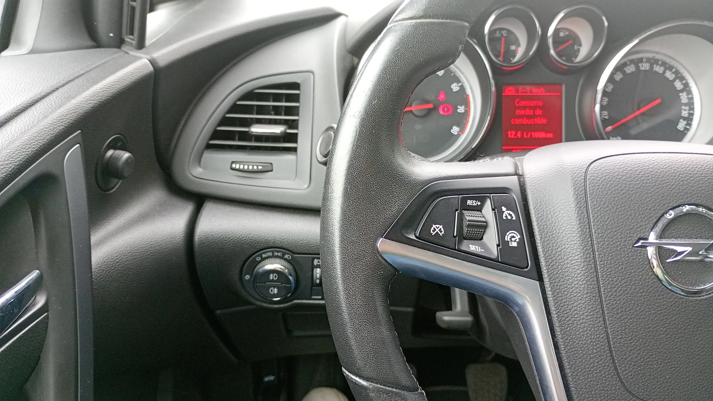 Opel Astra 1.4 Turbo GLP Elegance - foto 17