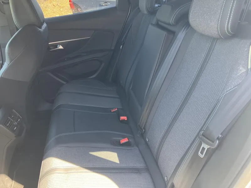 Peugeot 3008 Hybrid 225 Allure - foto 14