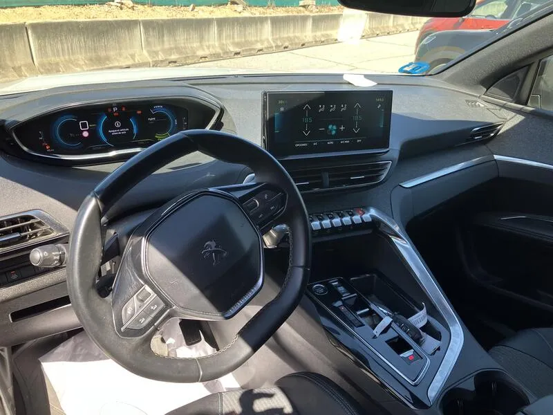 Peugeot 3008 Hybrid 225 Allure - foto 10