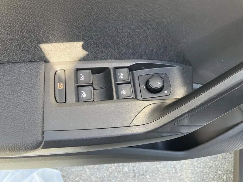 SEAT Arona 1.0 TSI Style Plus - foto 12